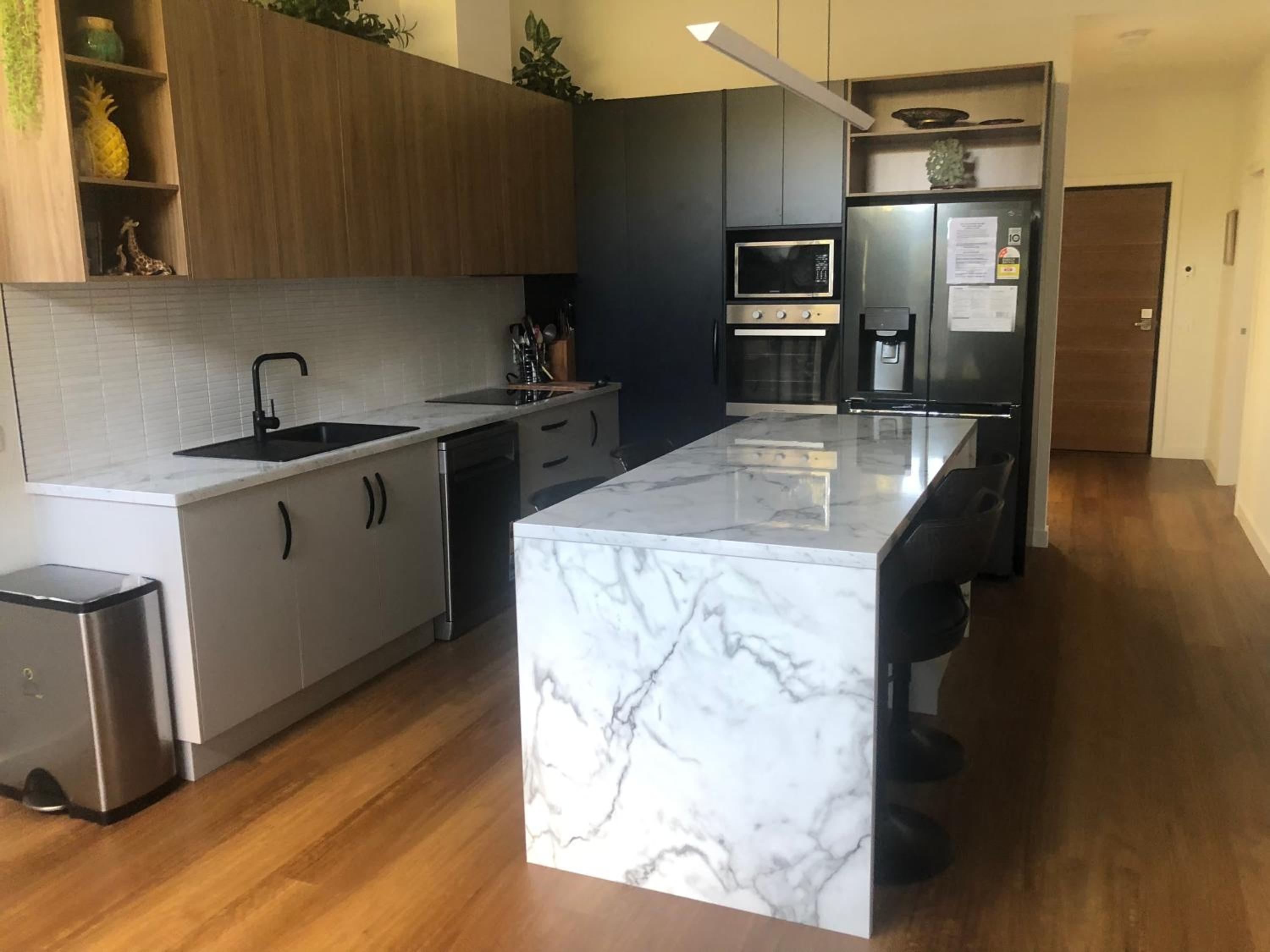 Superior & Luxe 2BR Apartment Villas Al Fresco Patio Free Parking & WIFI