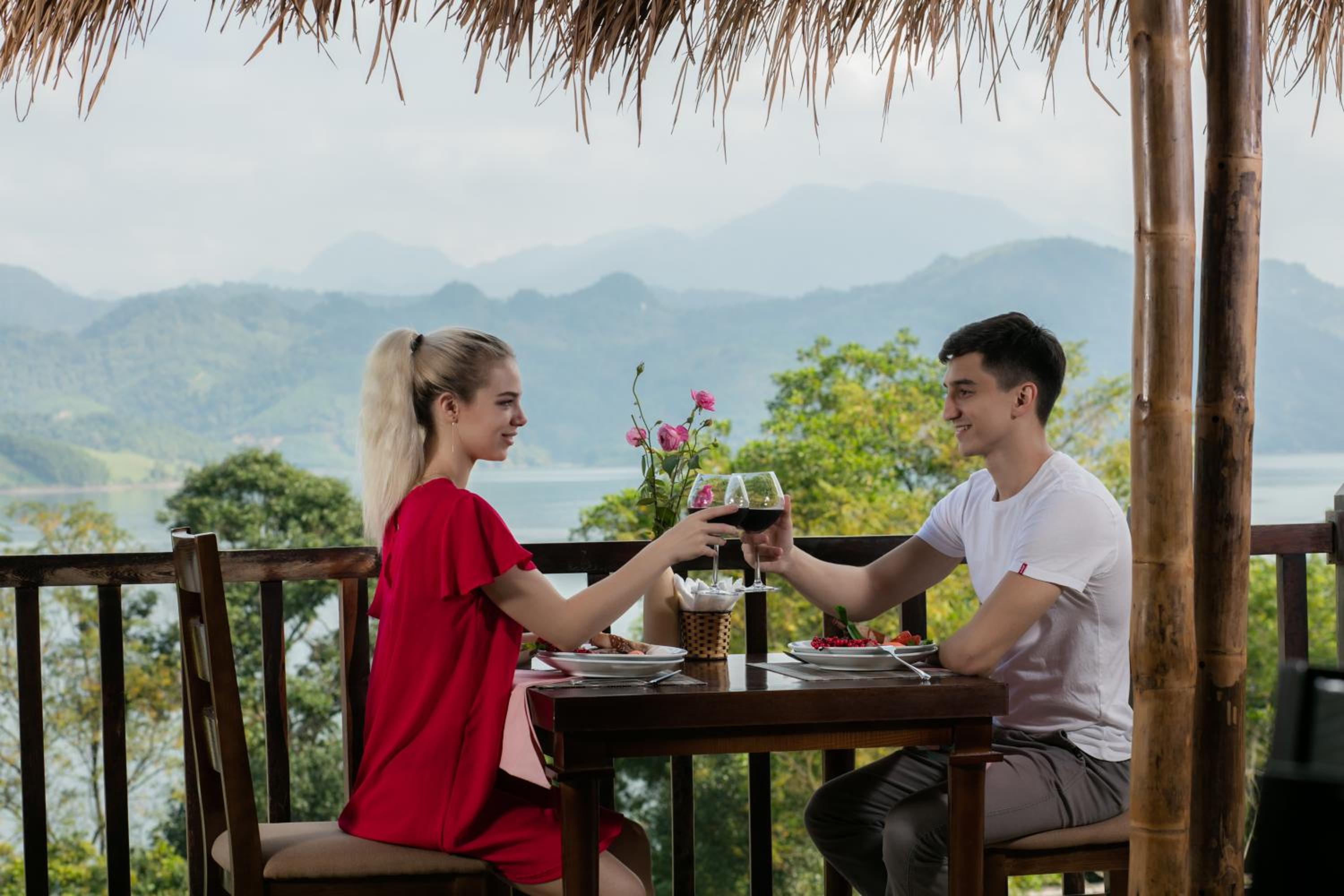 Mai Chau Hideaway Lake Resort