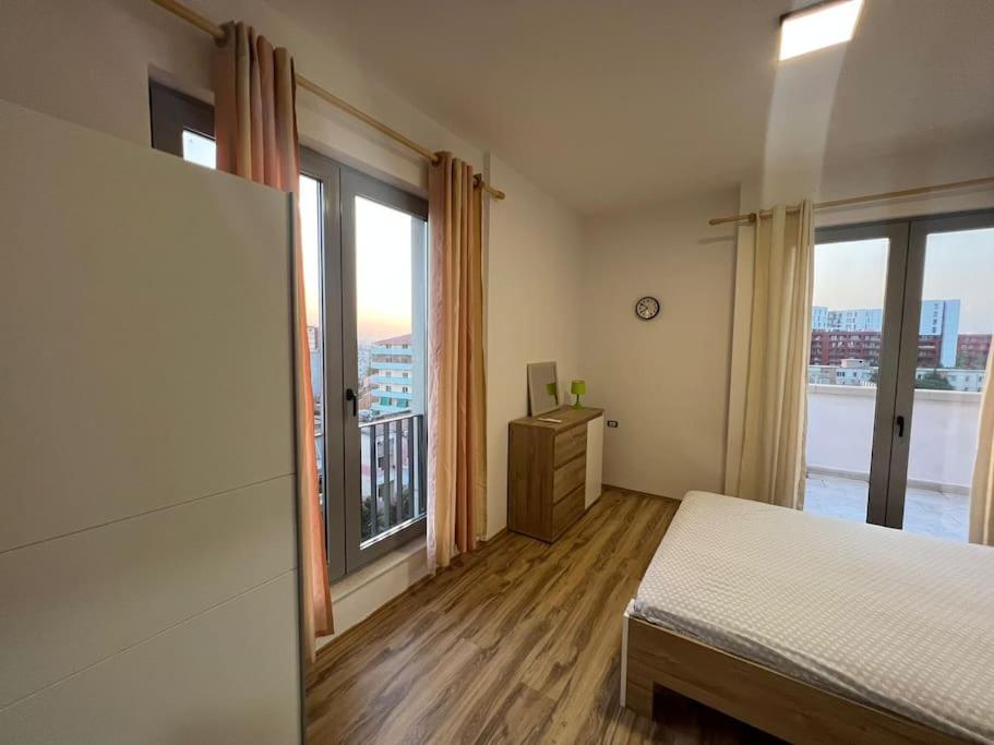 Thyamis Apartment
