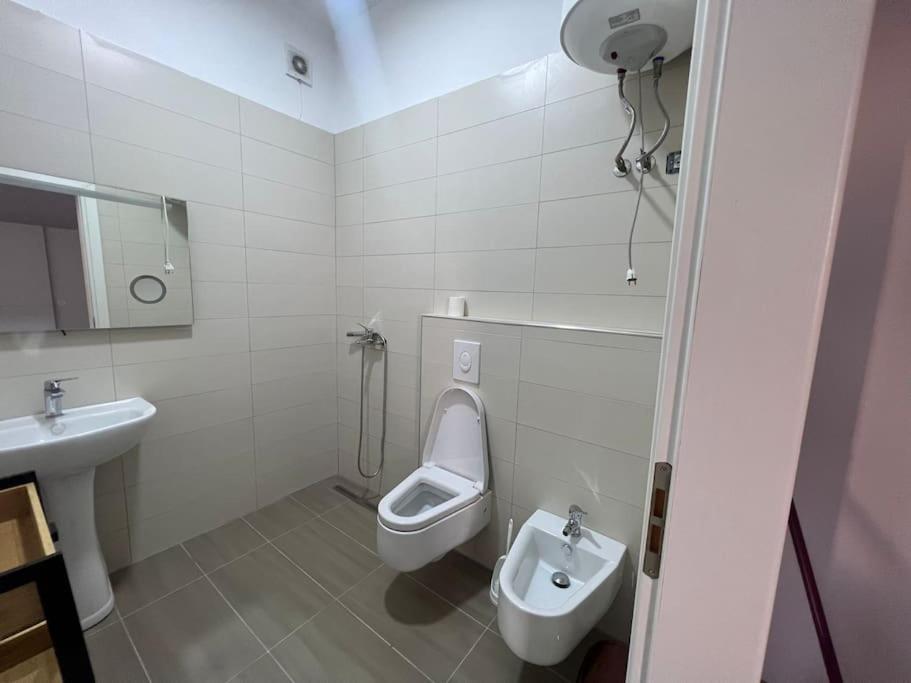 Thyamis Apartment