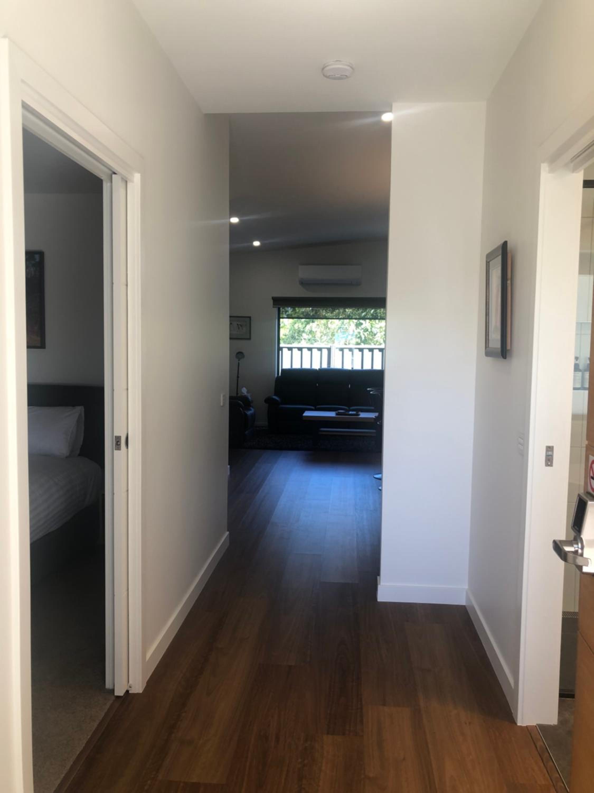 Superior & Luxe 2BR Apartment Villas Al Fresco Patio Free Parking & WIFI