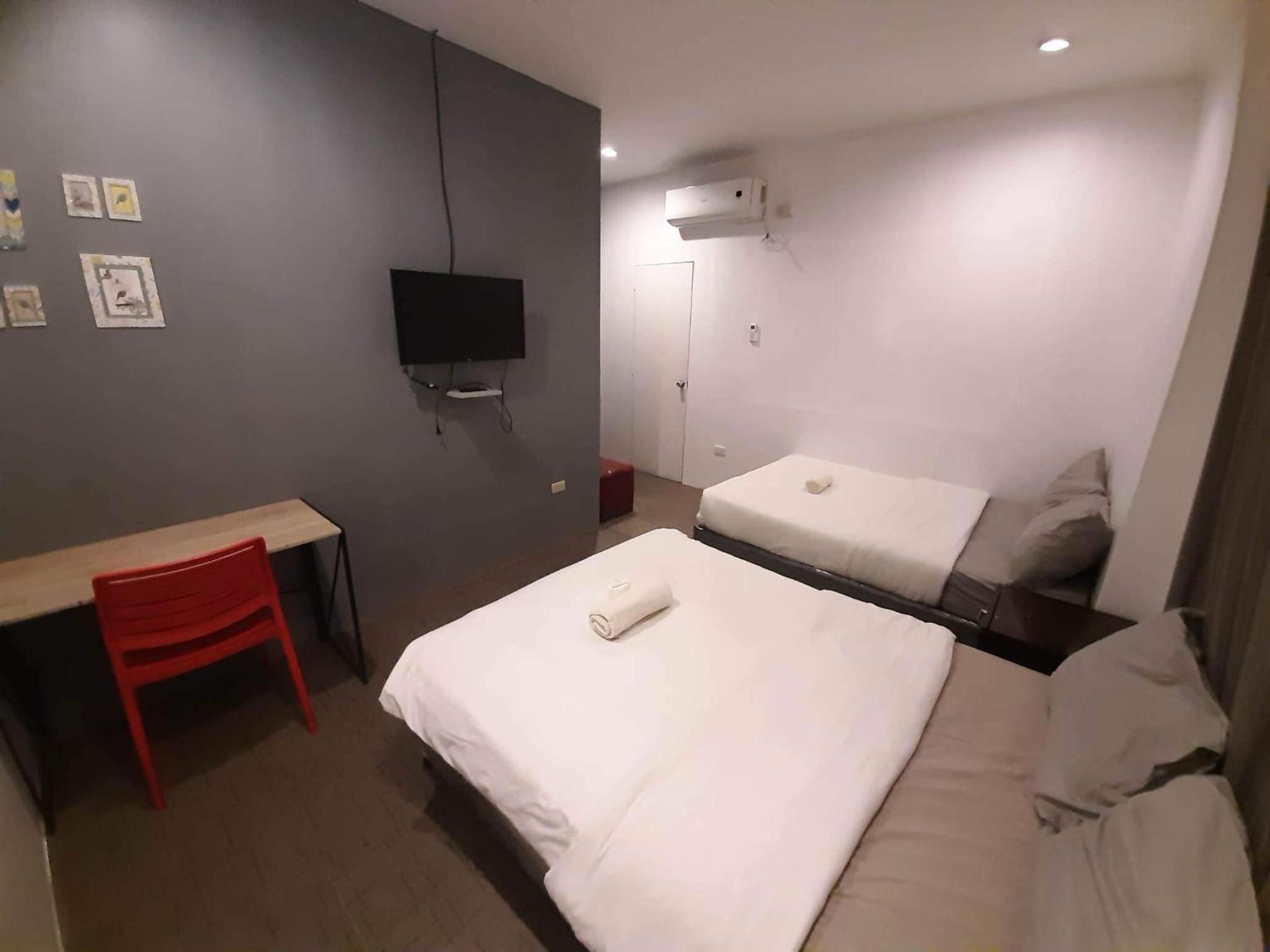 Hometown Hotel - Lacson Bacolod