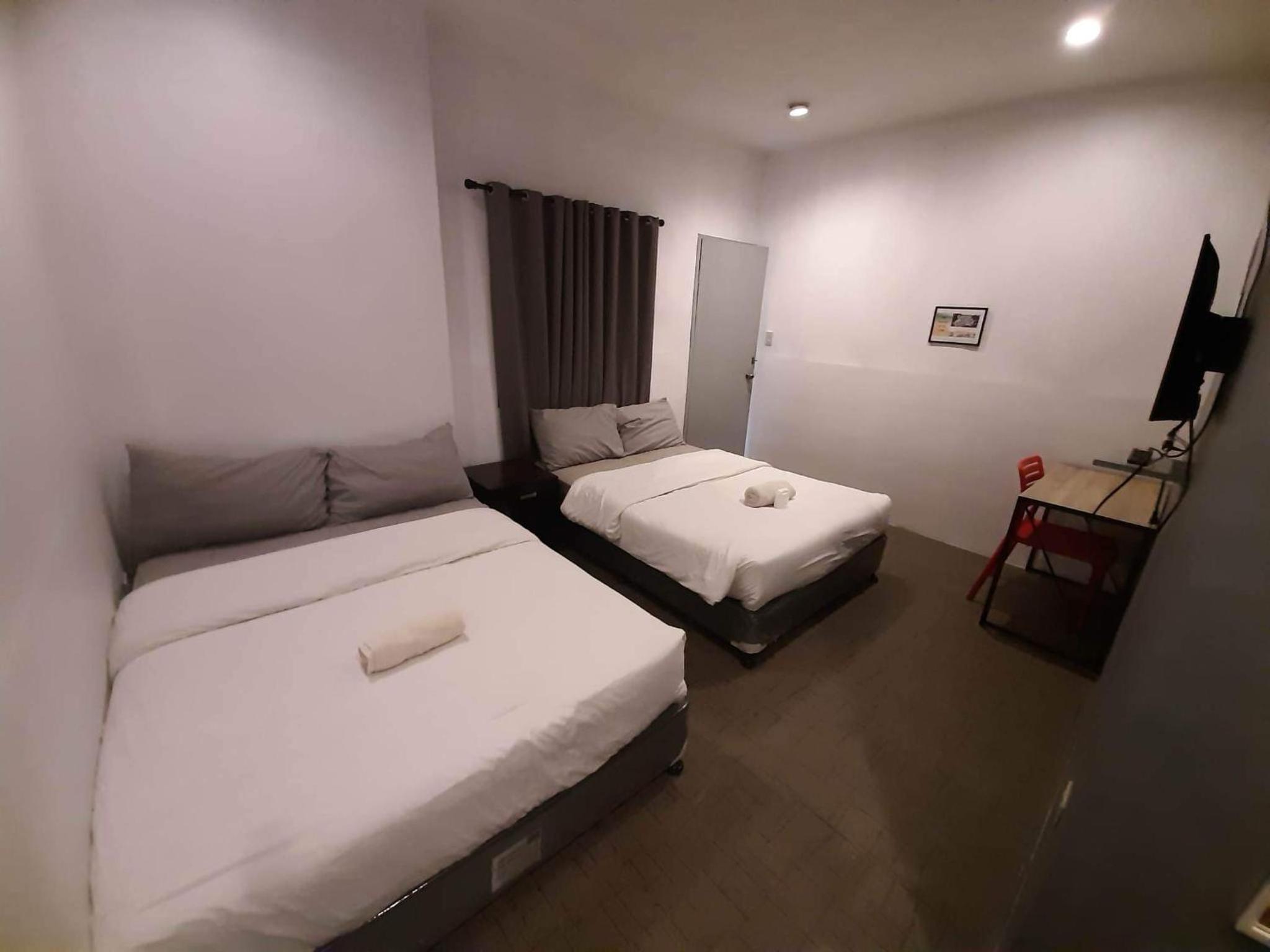 Hometown Hotel - Lacson Bacolod