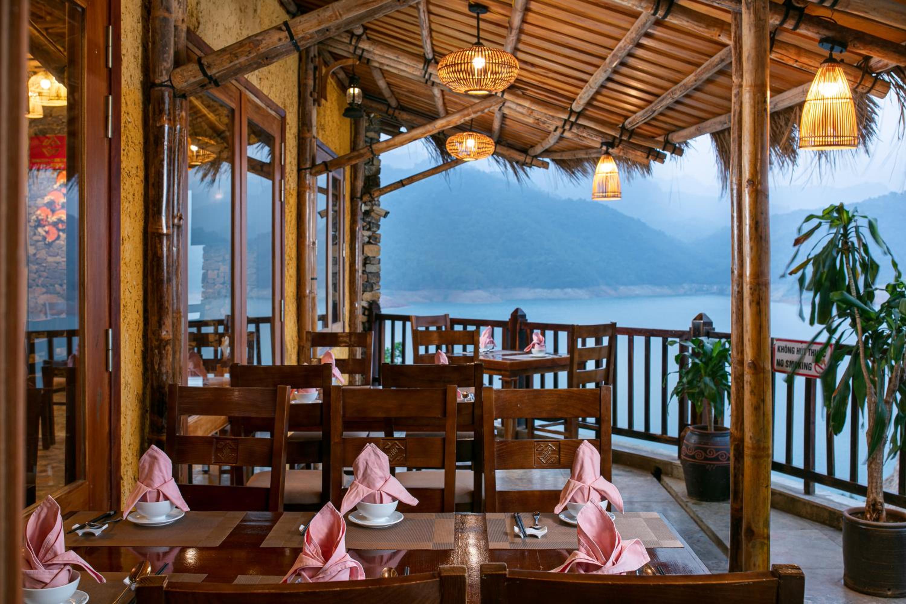 Mai Chau Hideaway Lake Resort