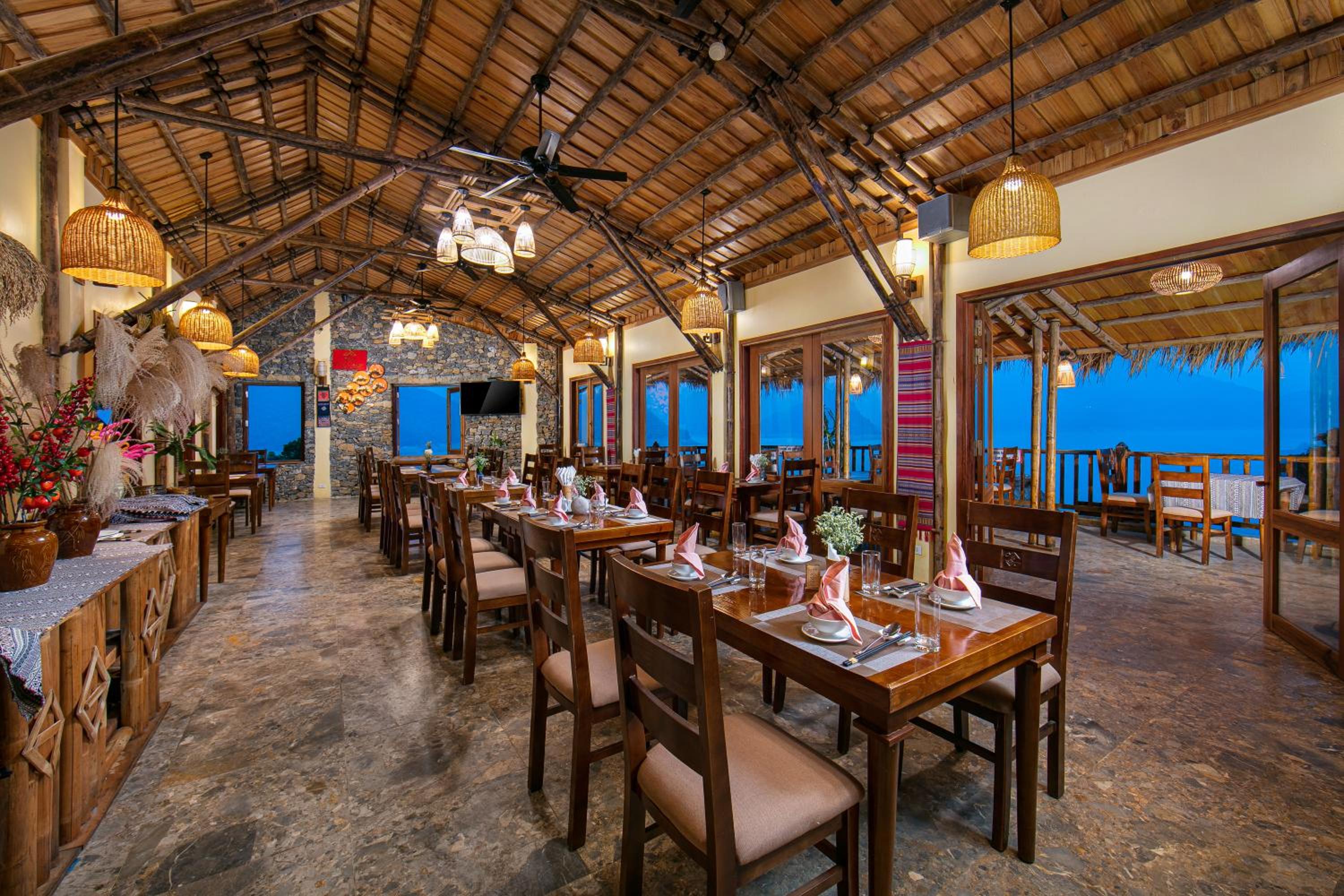 Mai Chau Hideaway Lake Resort