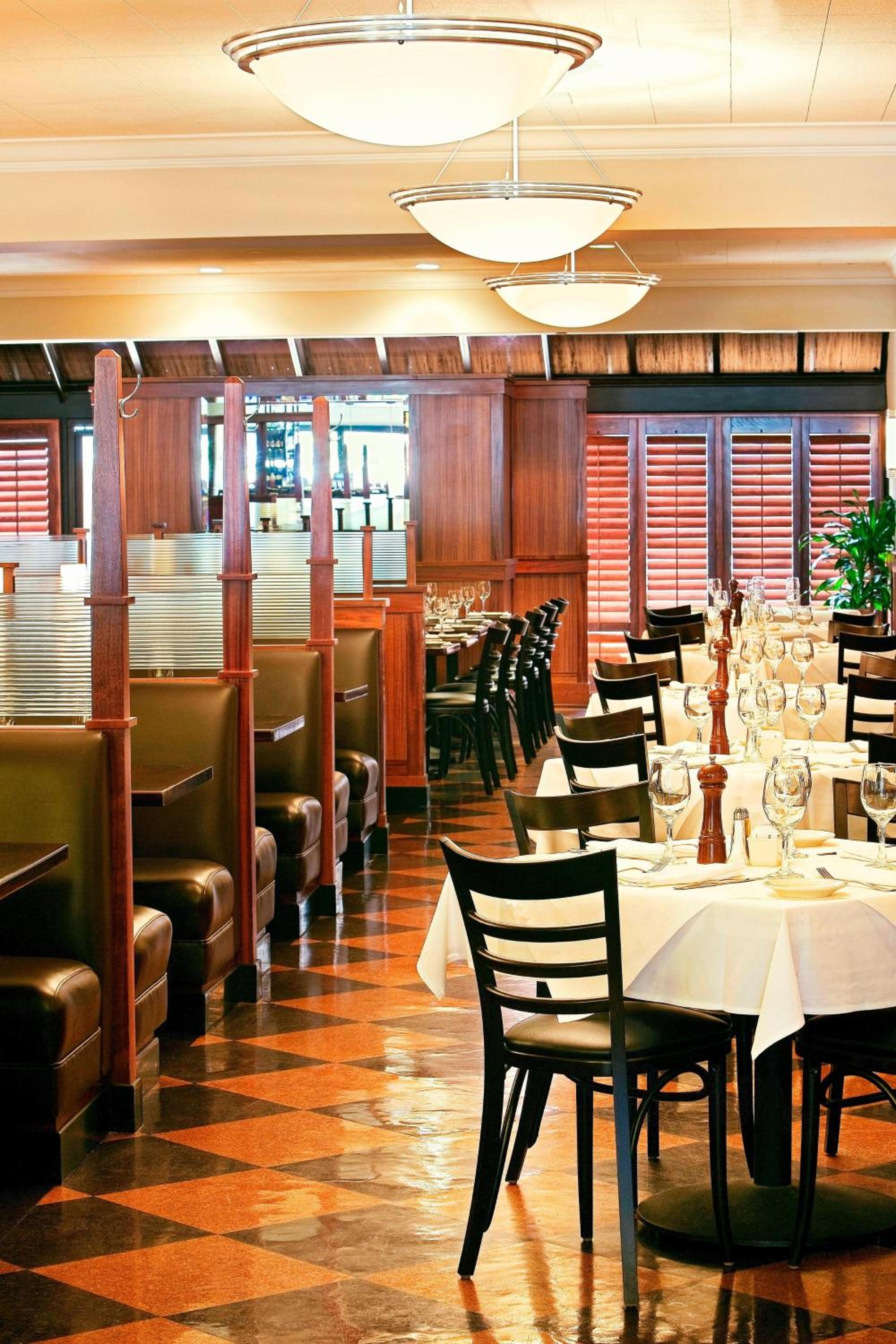 Burbank Vacations - Los Angeles Marriott Burbank Airport - Property Image 11