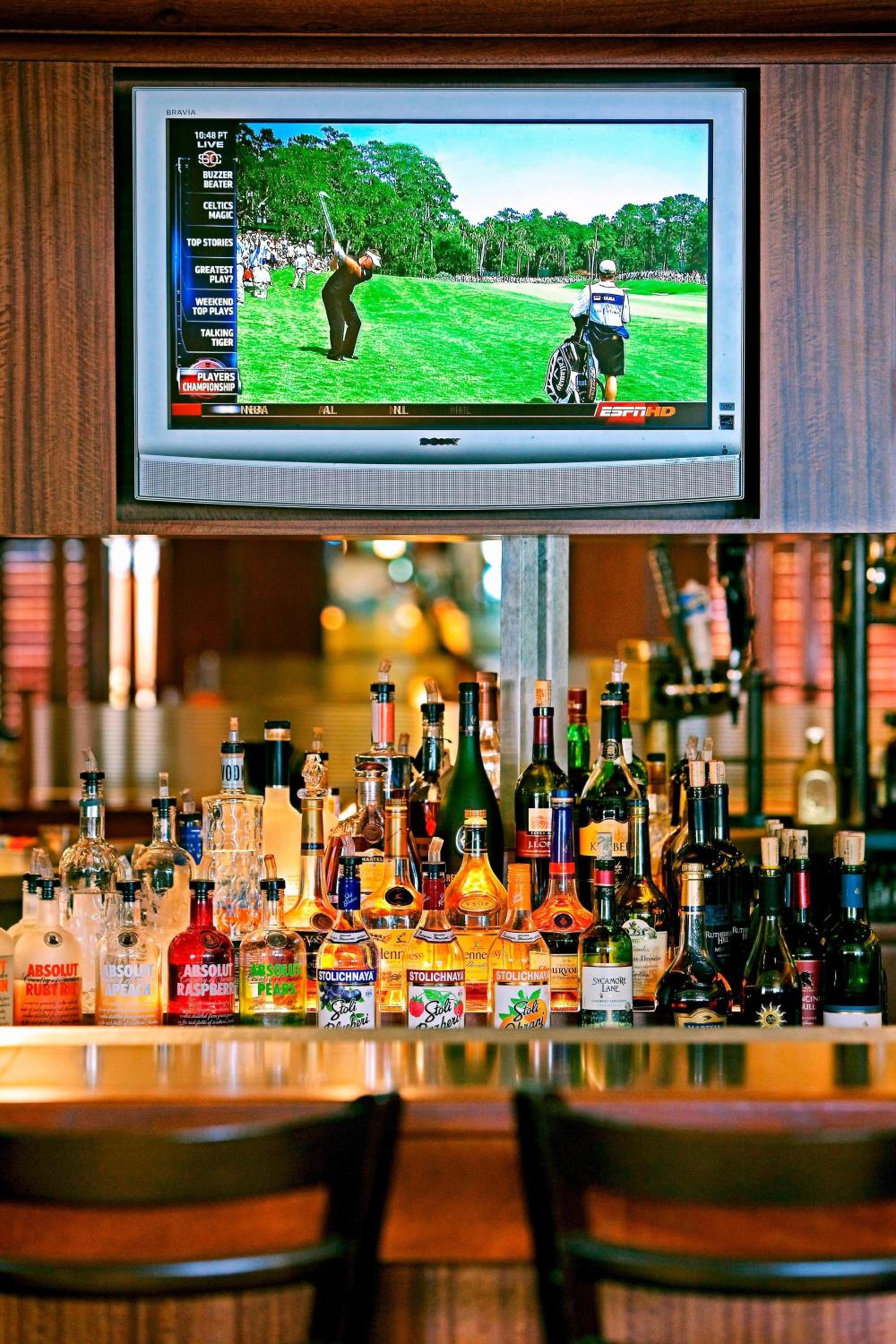 Burbank Vacations - Los Angeles Marriott Burbank Airport - Property Image 12