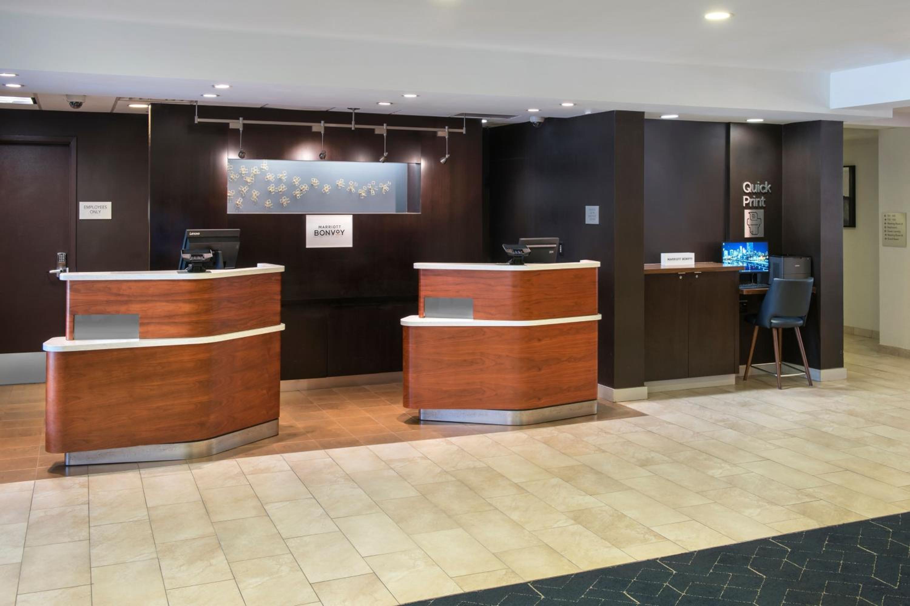 Philadelphia Vacations - Courtyard Philadelphia Plymouth Meeting - Property Image 2