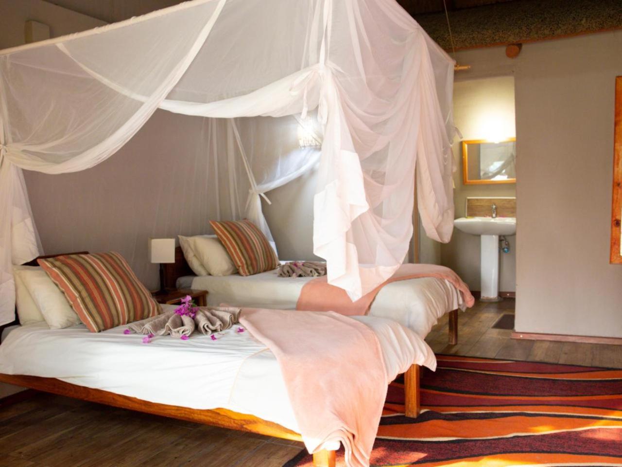 Kayova River Lodge