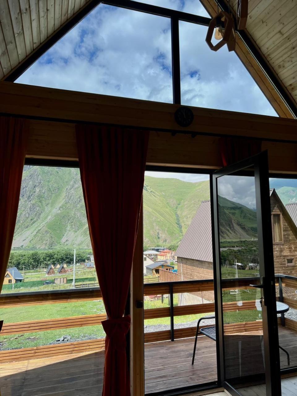 Kazbegi Inn Cottages