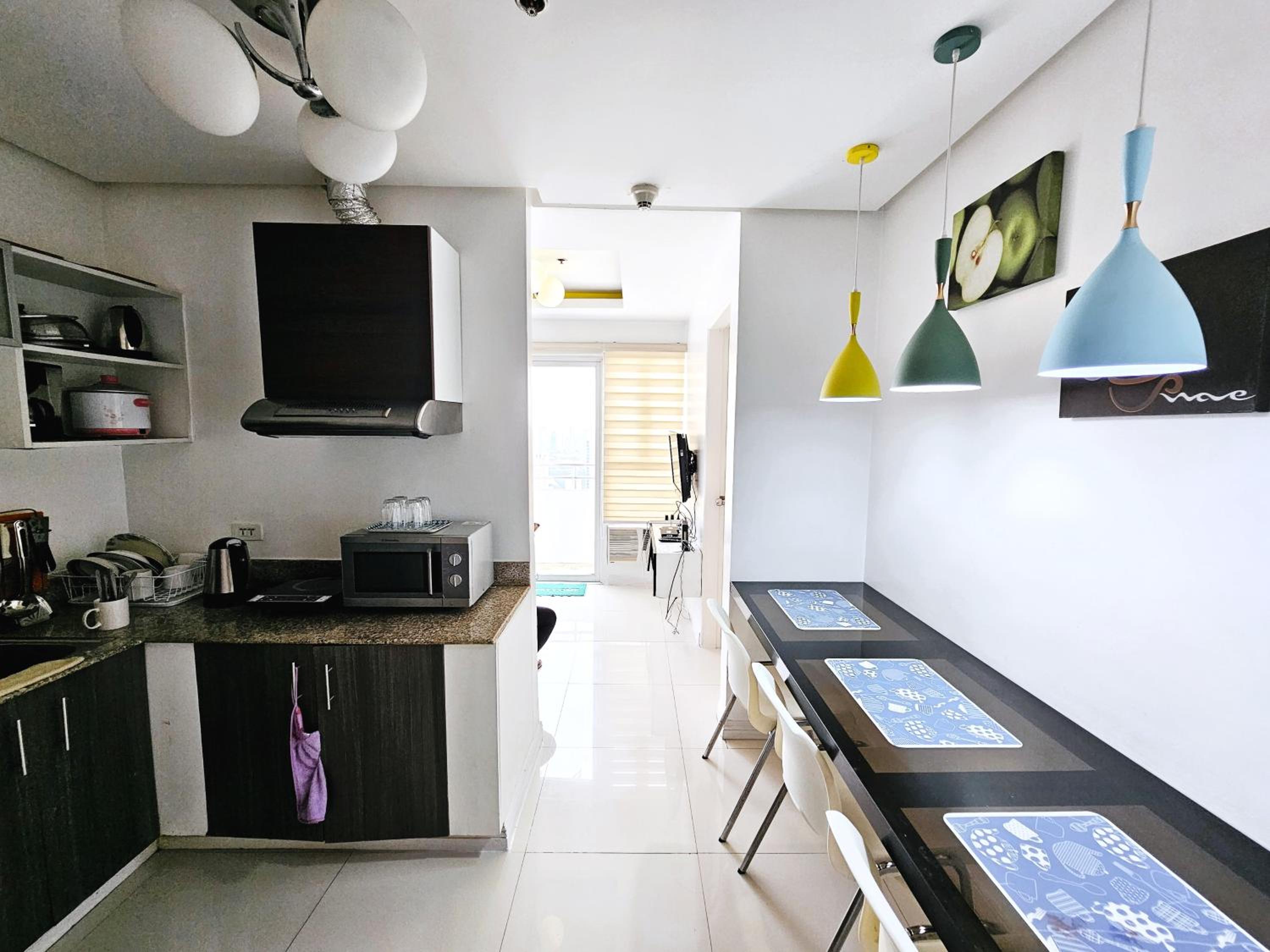 Birchtower by Jeizel Manila City view 3