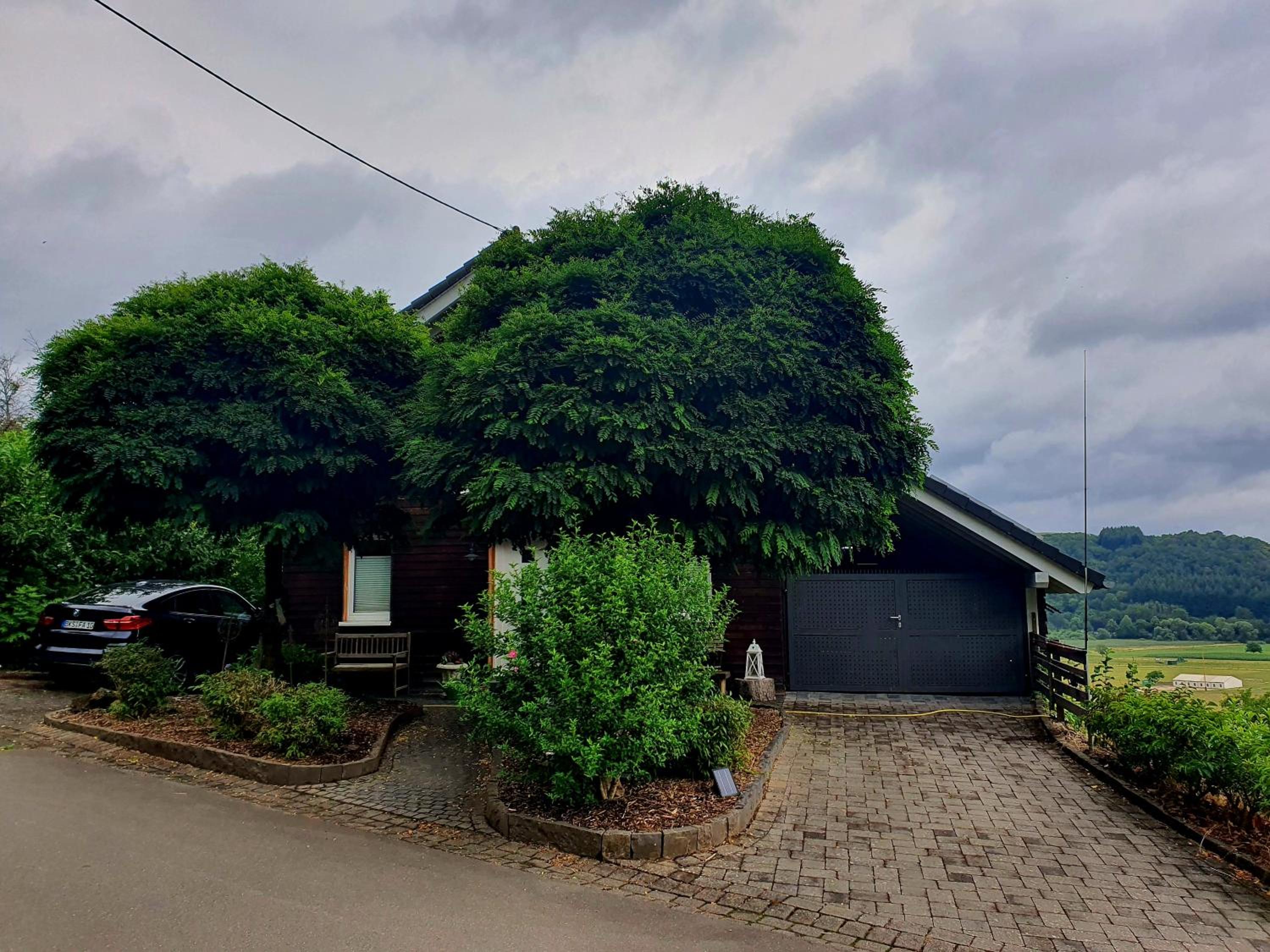 Romantic and Cosy Studio with Lake View in Meerfeld Eifel Region