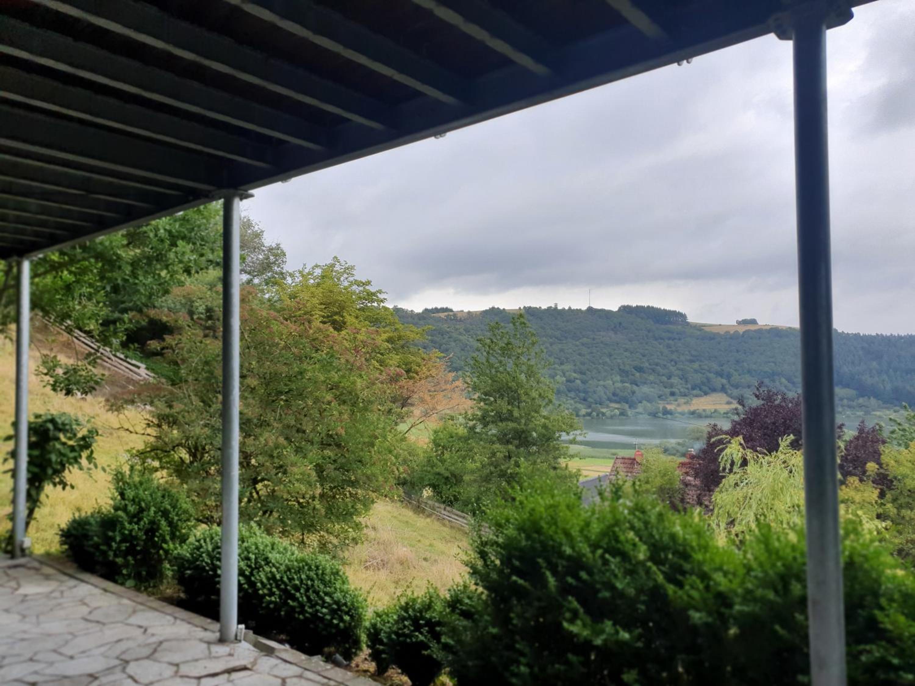 Romantic and Cosy Studio with Lake View in Meerfeld Eifel Region