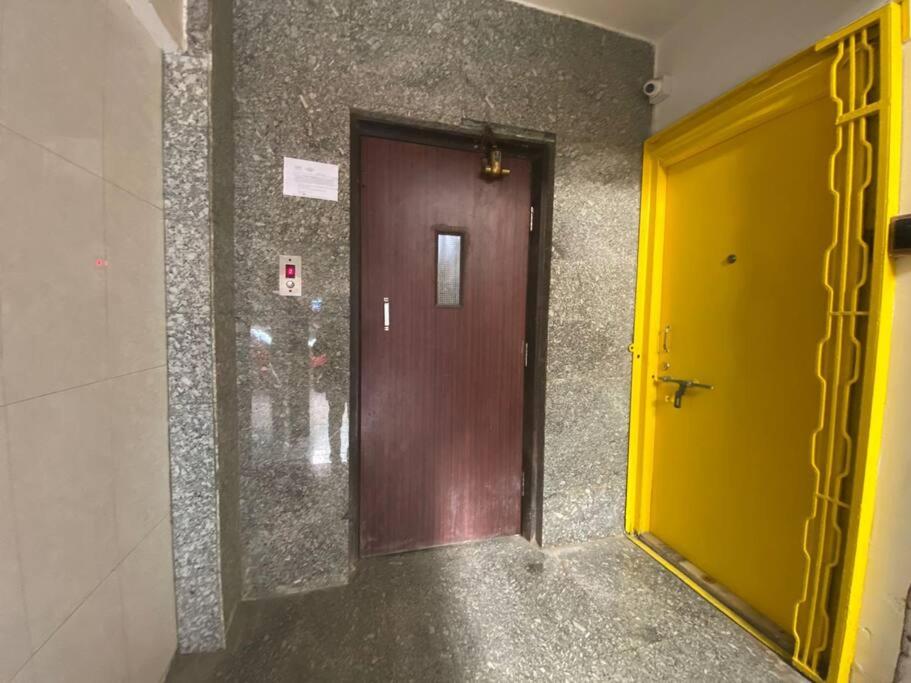 Mon Desire 5, Perry Cross Rd, Bandra West by Connekt Homes view 3