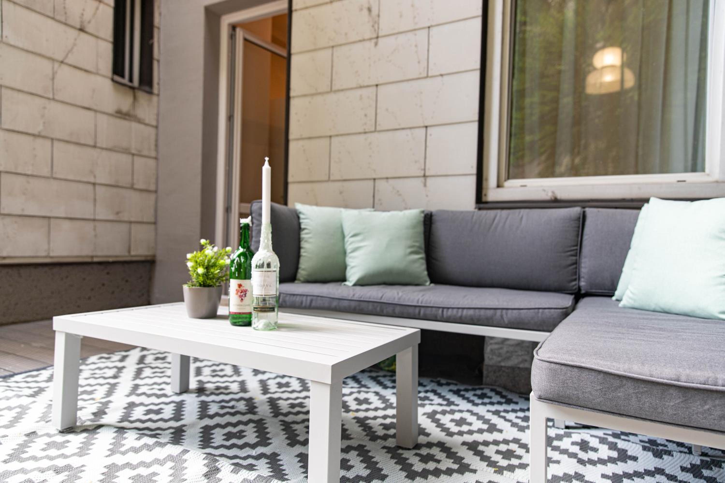 Spacious Apartments, 3 min to U1 Reumannplatz