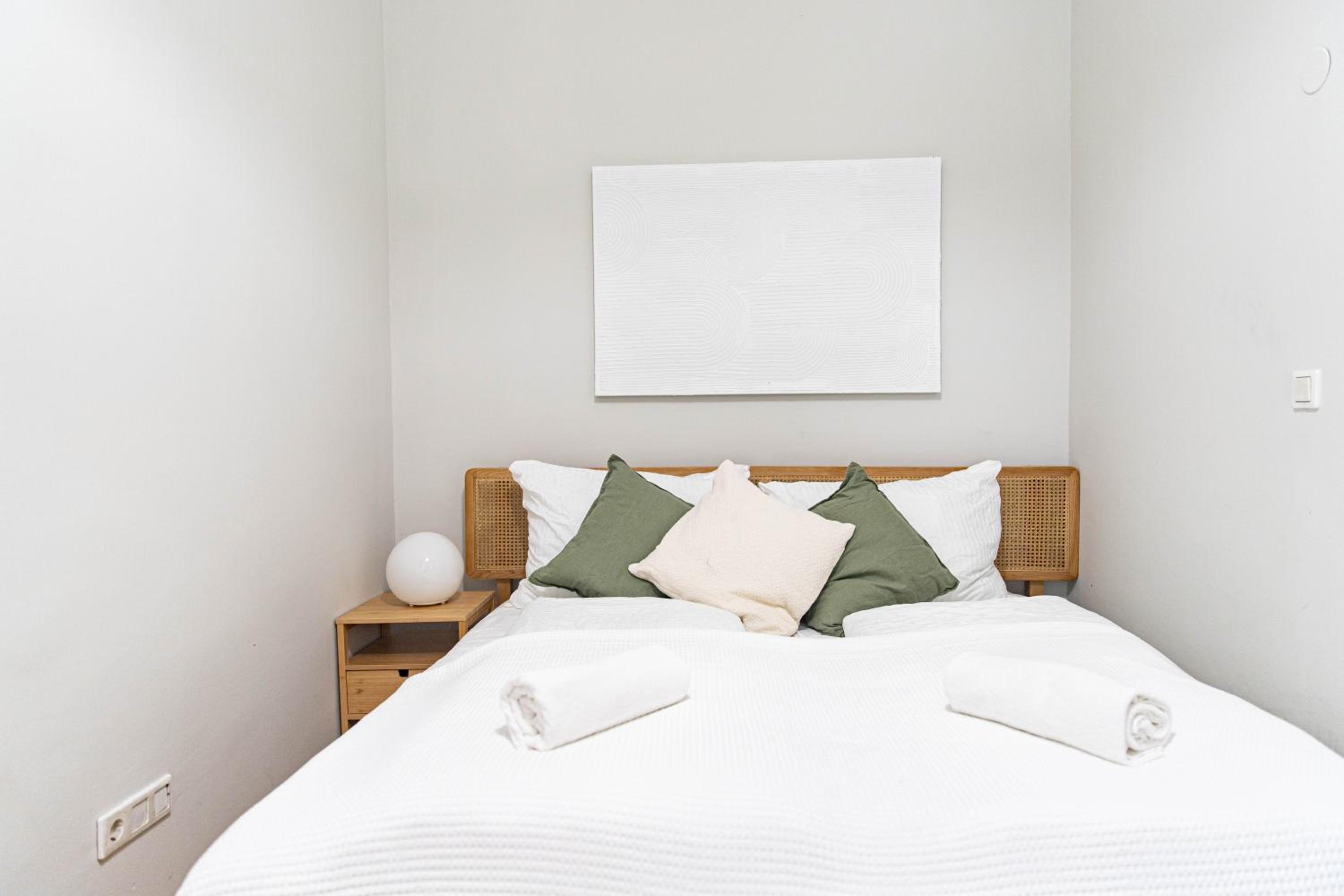 Spacious Apartments, 3 min to U1 Reumannplatz