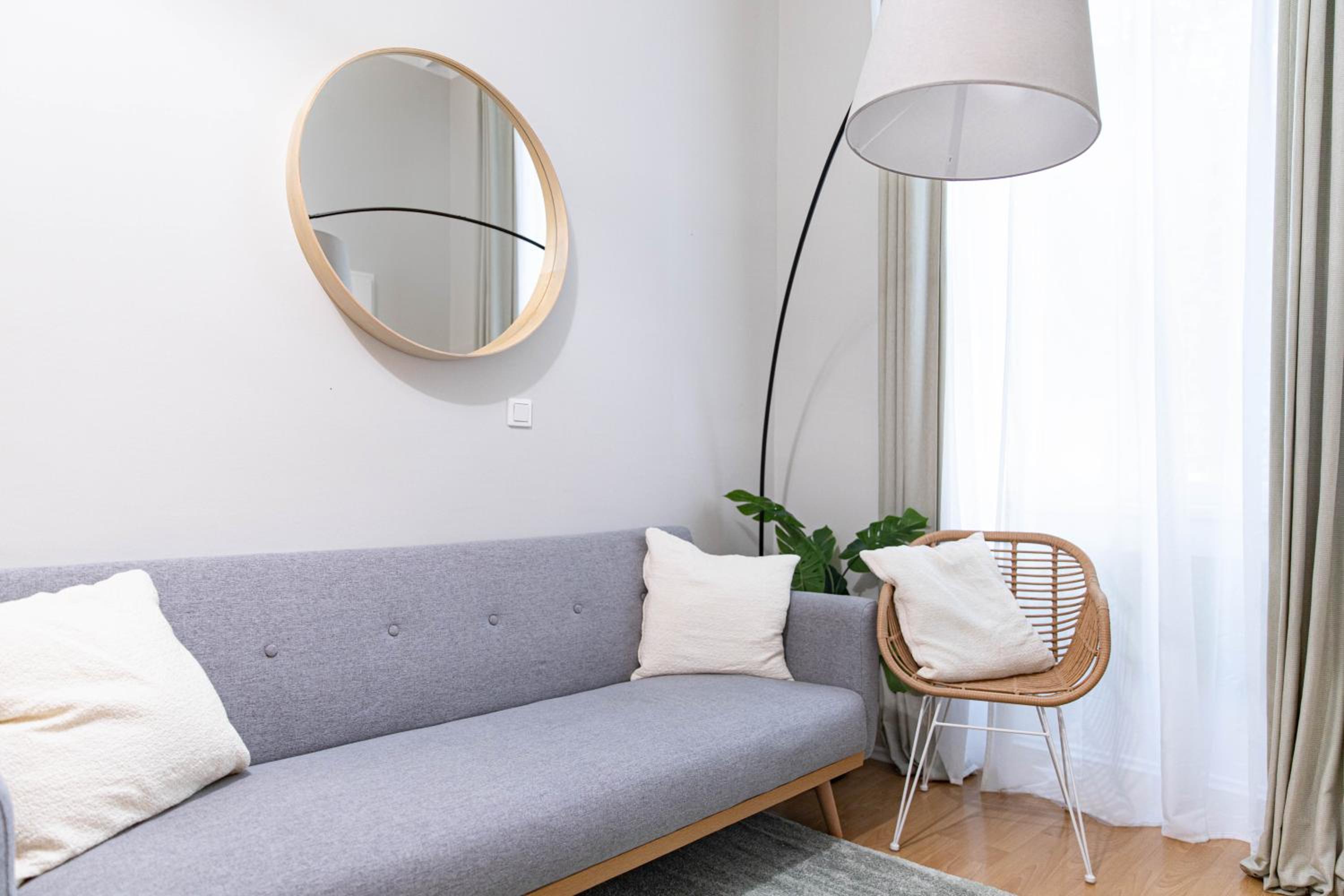 Spacious Apartments, 3 min to U1 Reumannplatz