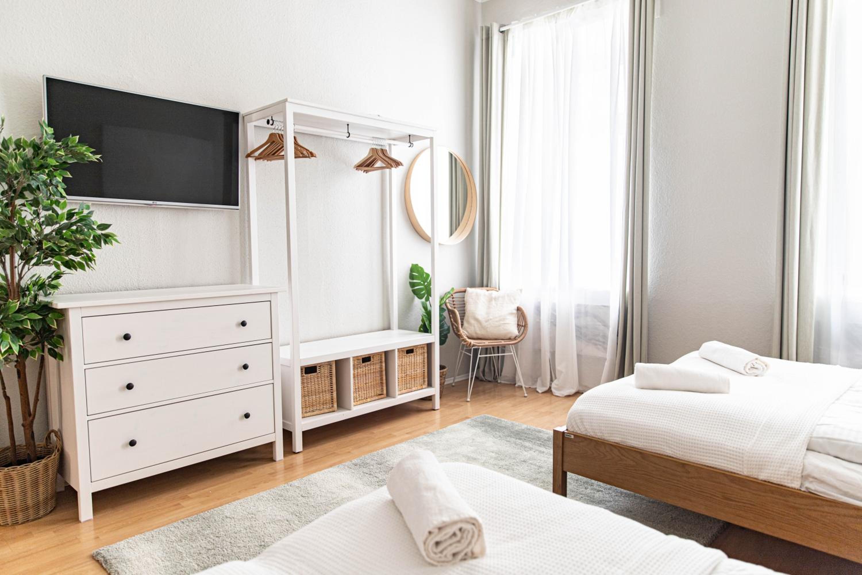Spacious Apartments, 3 min to U1 Reumannplatz