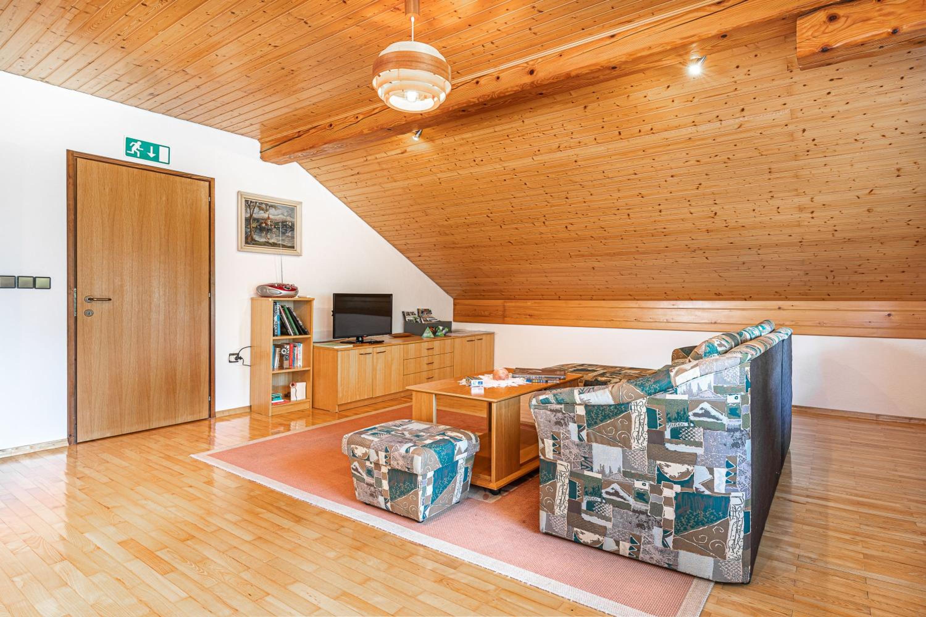 House Mavko Near Lake Cerknica - Happy Rentals view 5