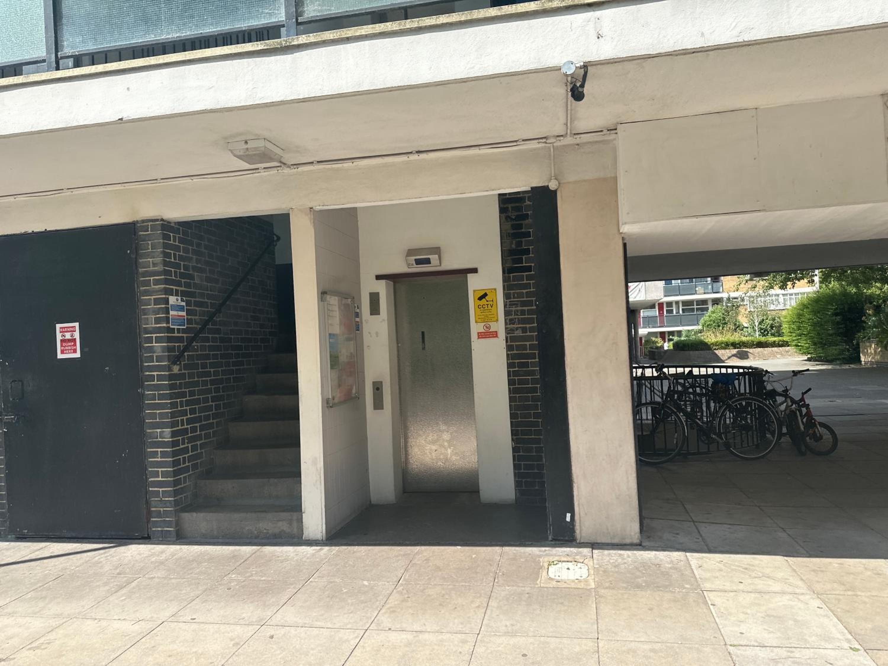 Photo 16