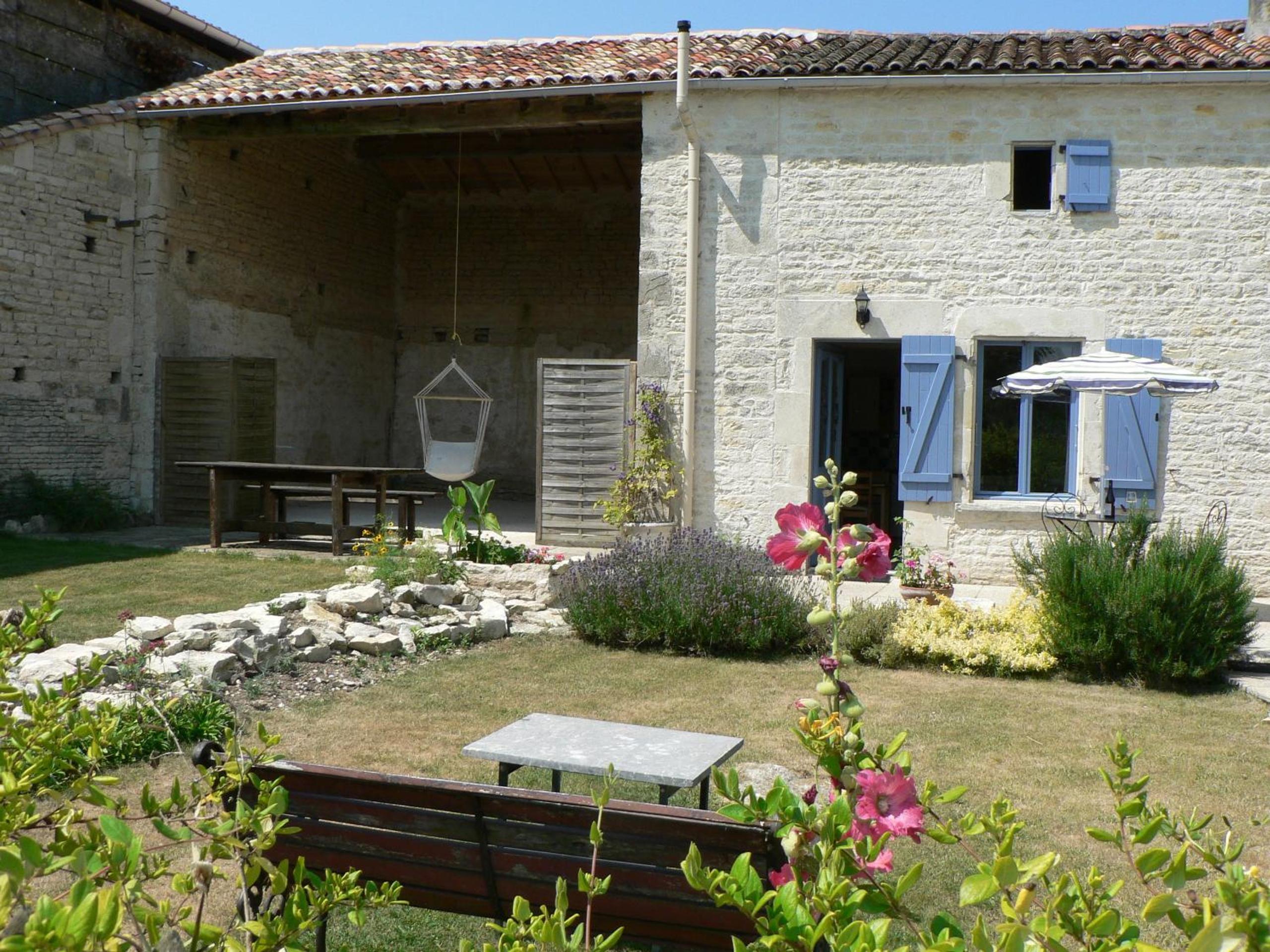 La Petite Maison view 3