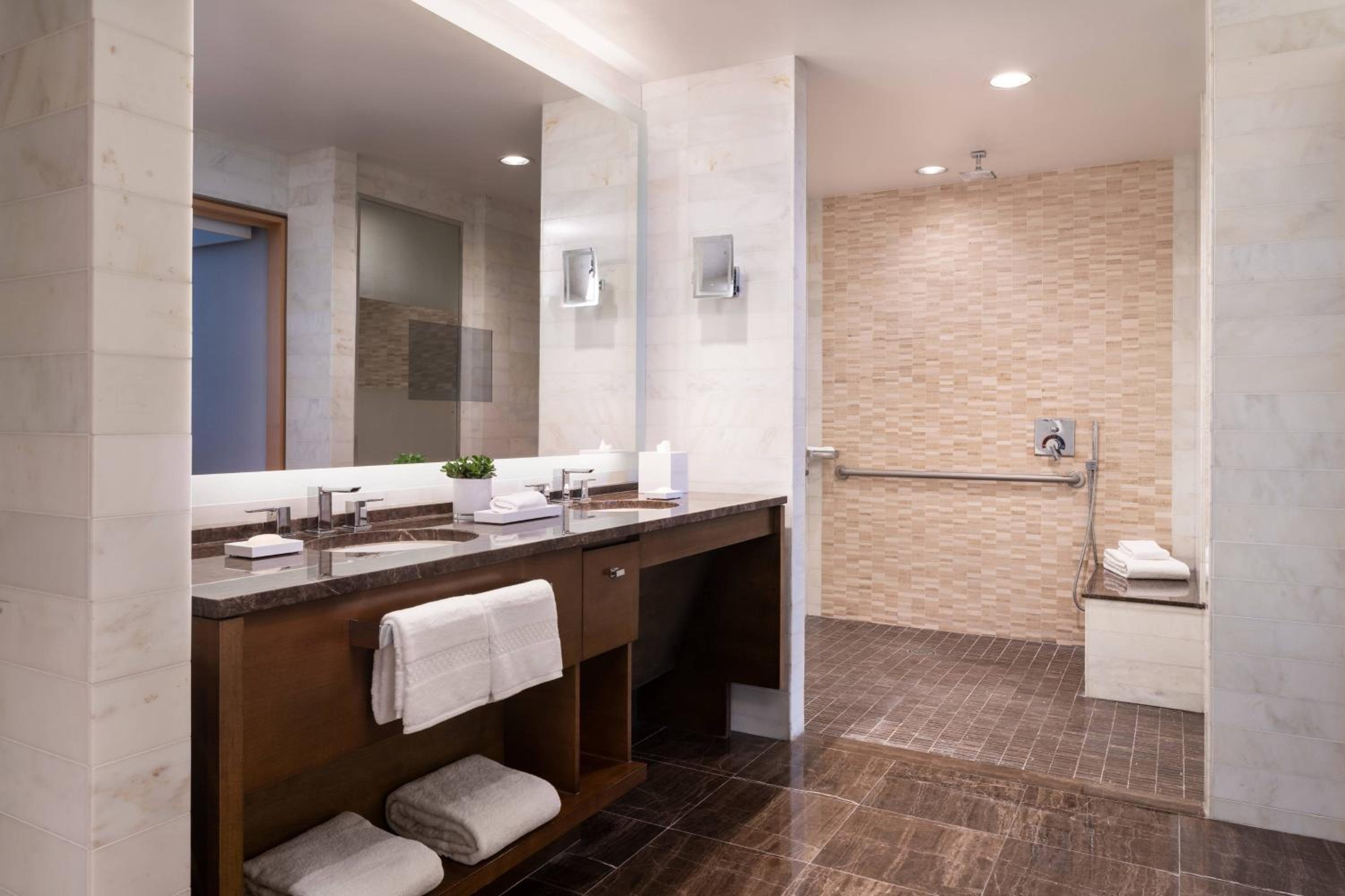 The Ritz-Carlton, Los Angeles L.A. Live