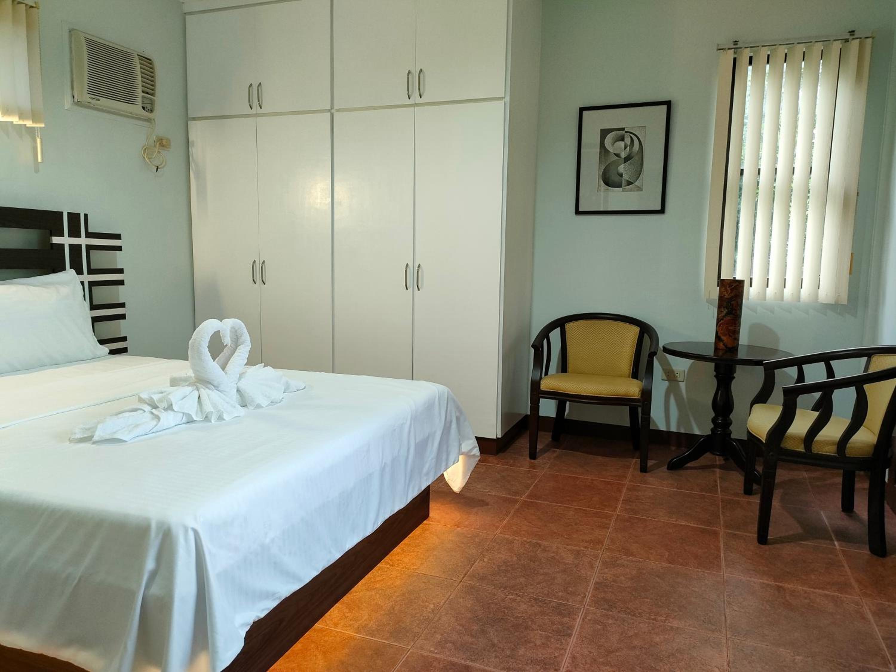 DMC2 Residence Panglao view 3