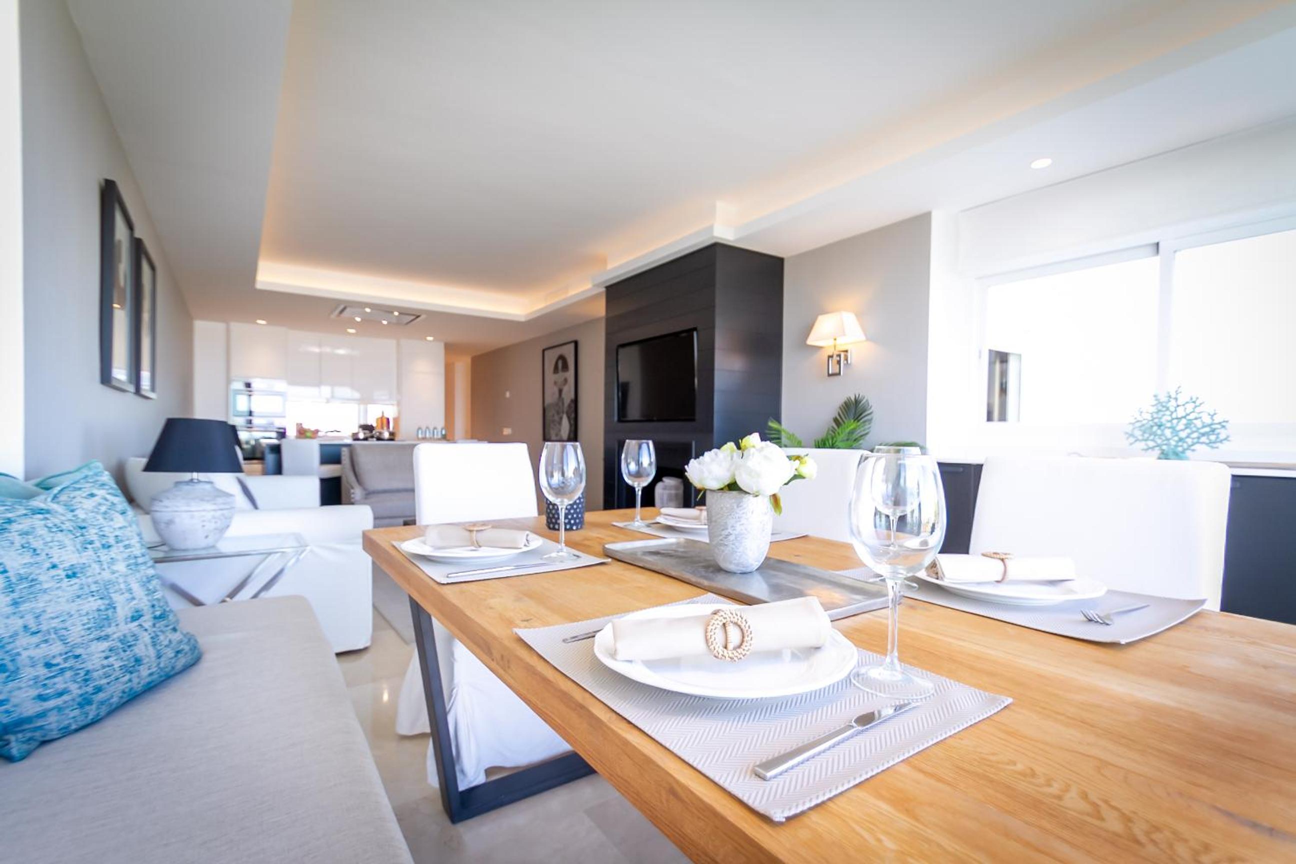 MARBELLA BANUS SUITES - Nueva Andalucia Banus Sea Views Apartment