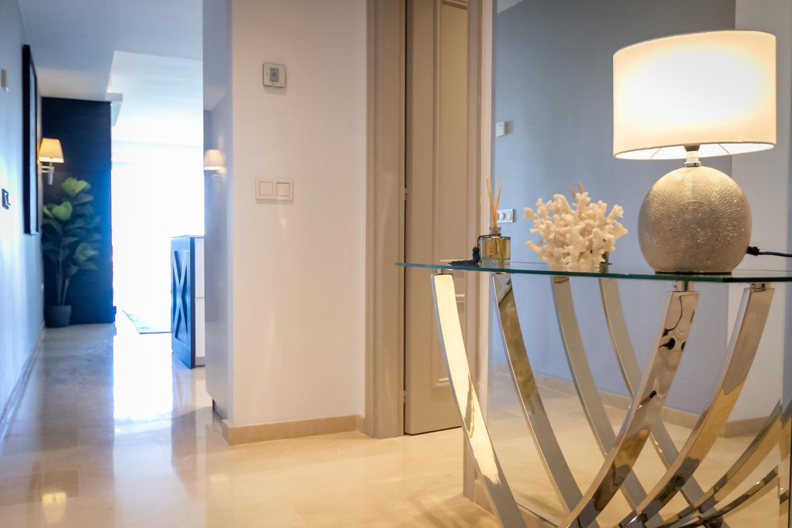 MARBELLA BANUS SUITES - Nueva Andalucia Banus Sea Views Apartment