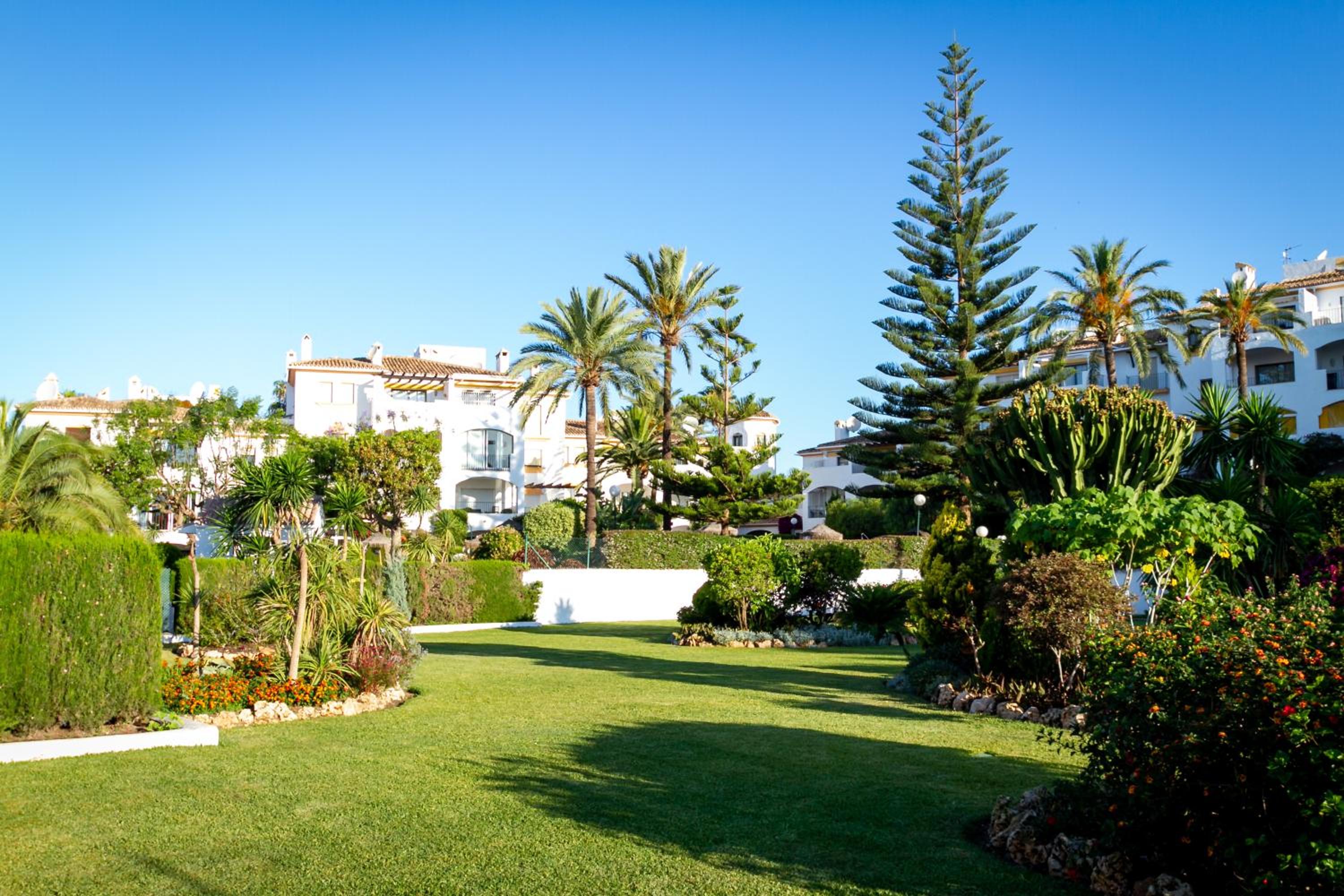 MARBELLA BANUS SUITES - Nueva Andalucia Banus Sea Views Apartment