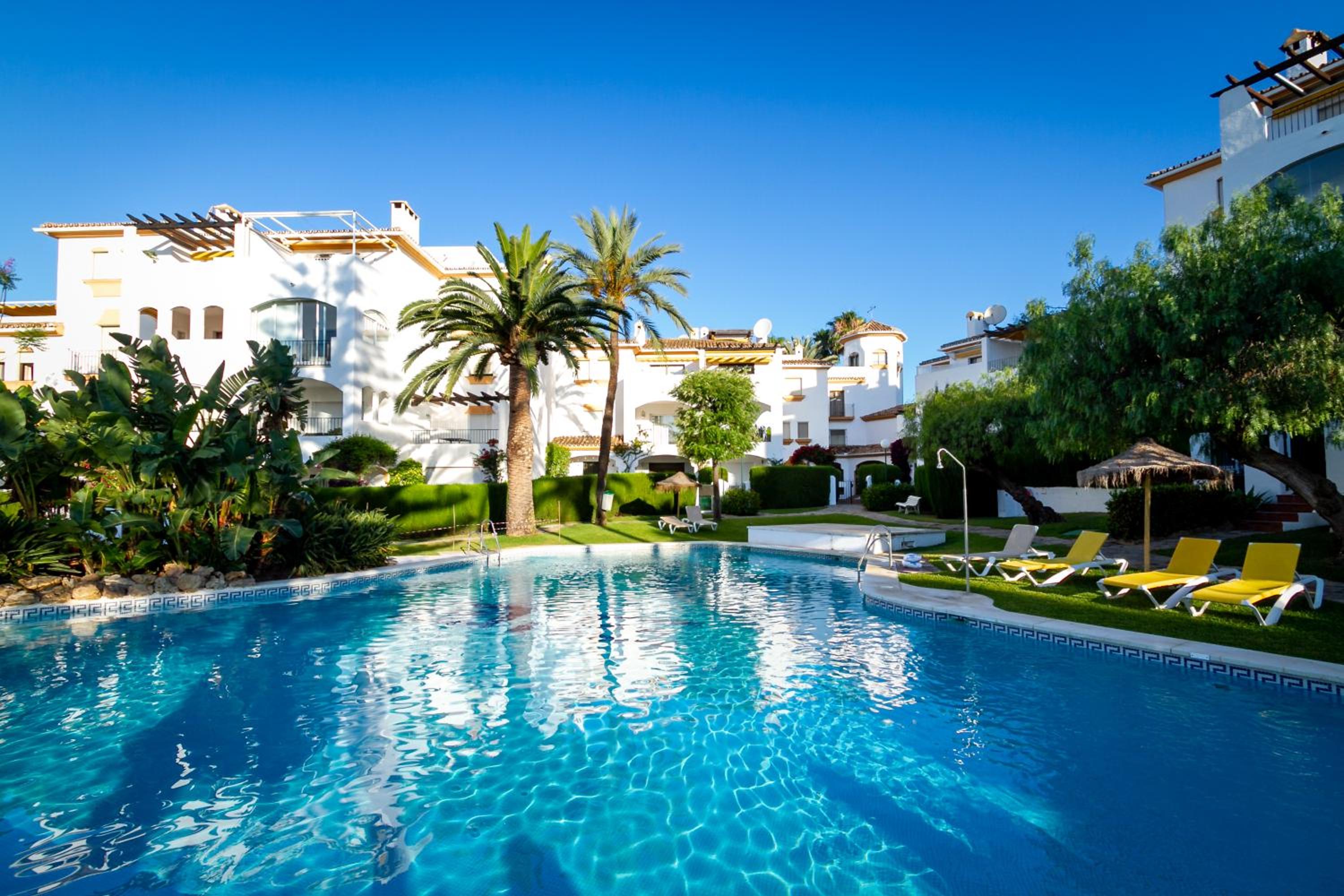 MARBELLA BANUS SUITES - Nueva Andalucia Banus Sea Views Apartment