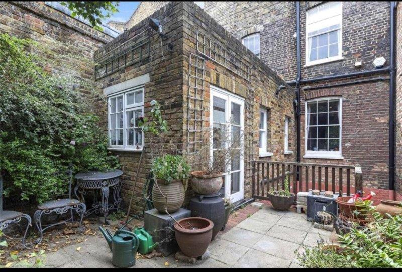 Gorgeous Grade II Listed Georgian House - Leafy Square Views - Central London
