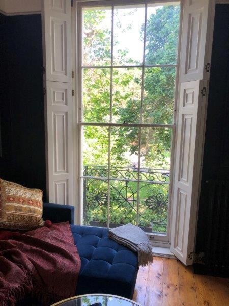 Gorgeous Grade II Listed Georgian House - Leafy Square Views - Central London