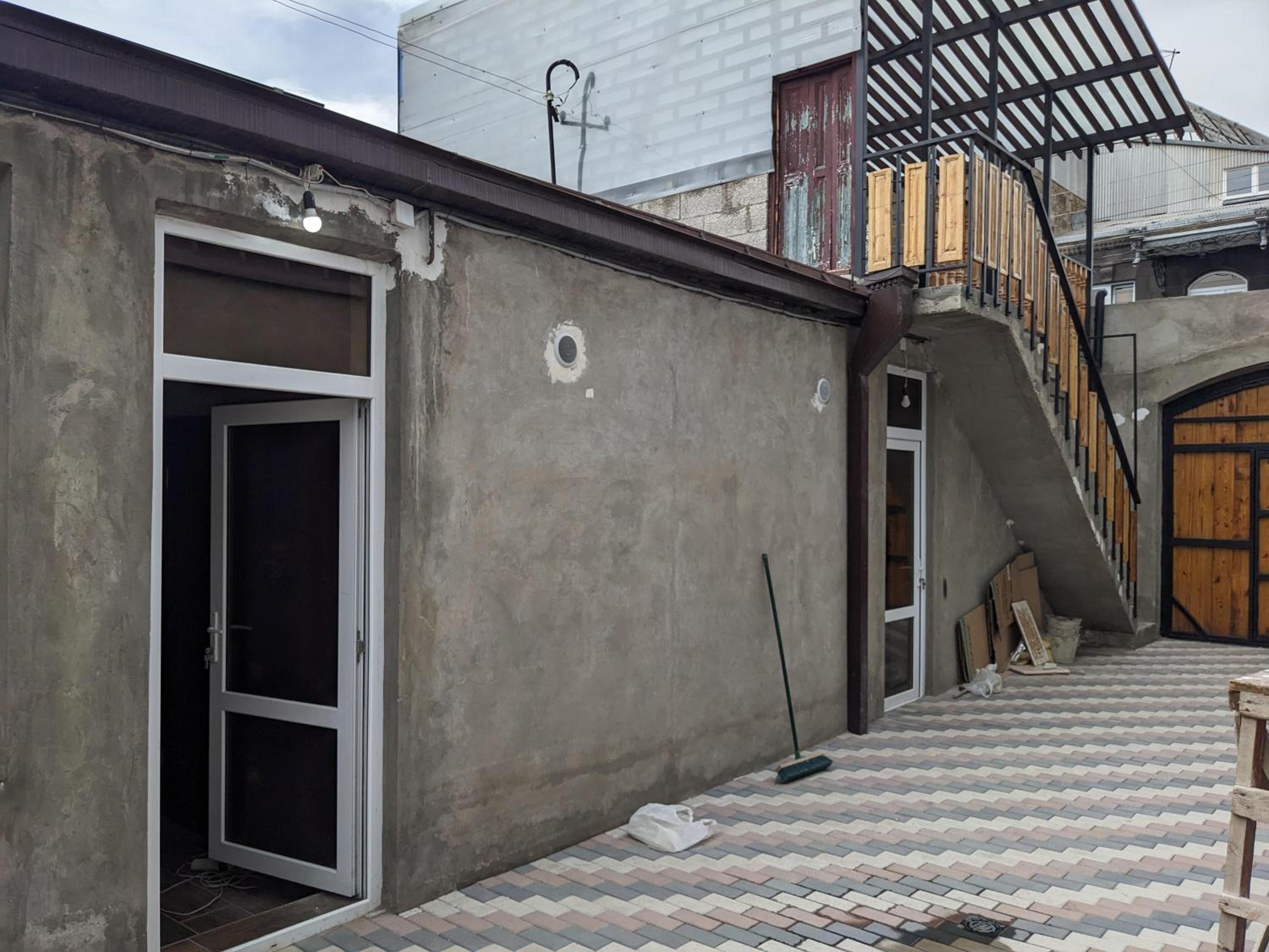 Sundukyan Apartments