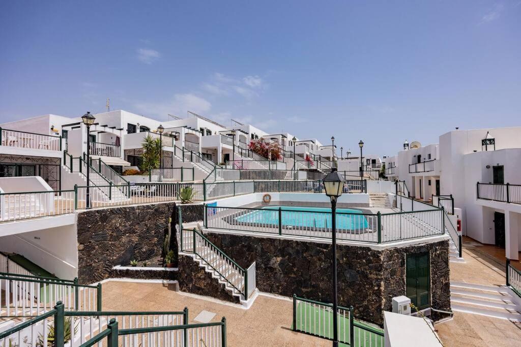 Central one bedroom apartment with communal pool - Casa Julie photo 3