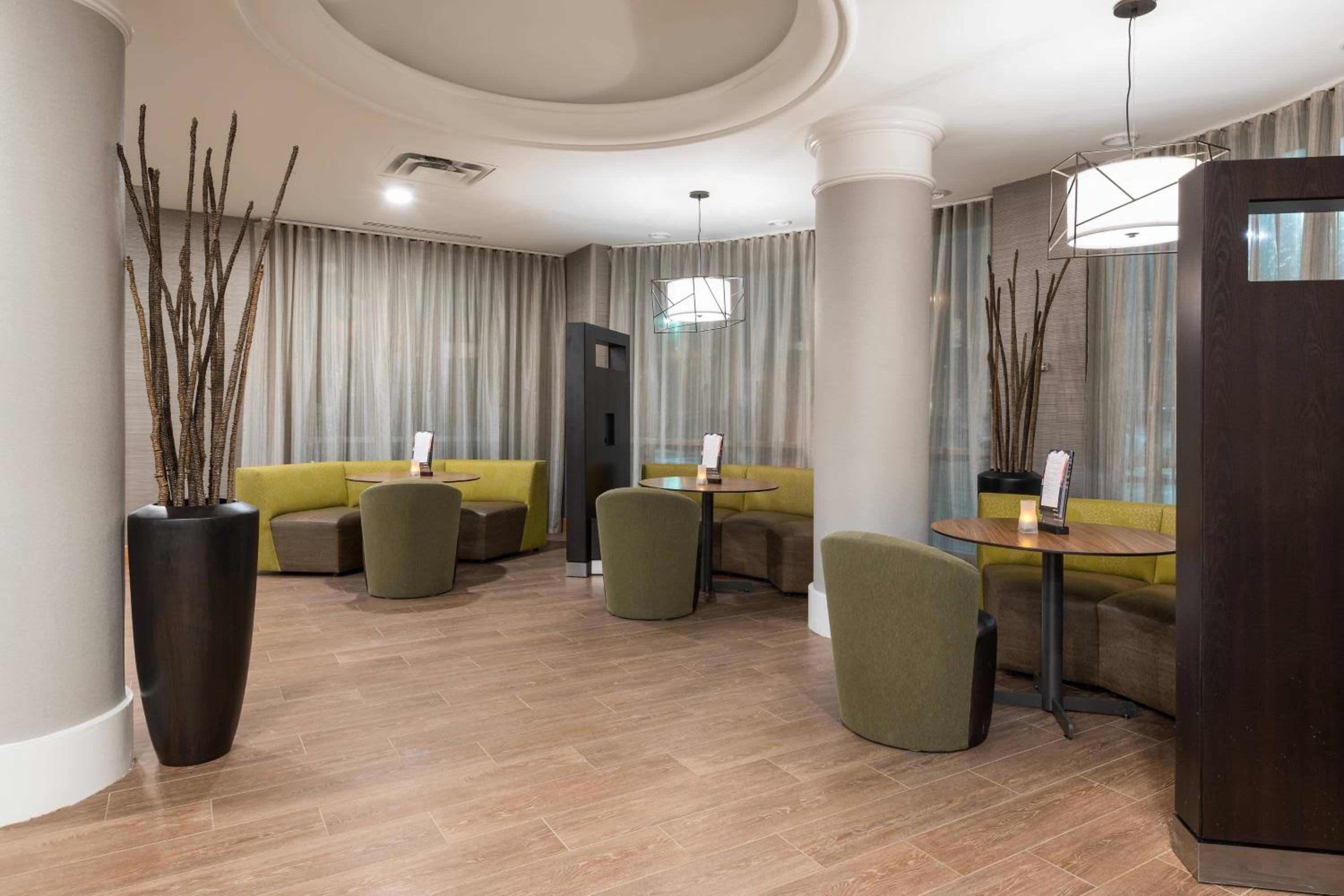 Courtyard by Marriott Toronto Vaughan - Property Image 7