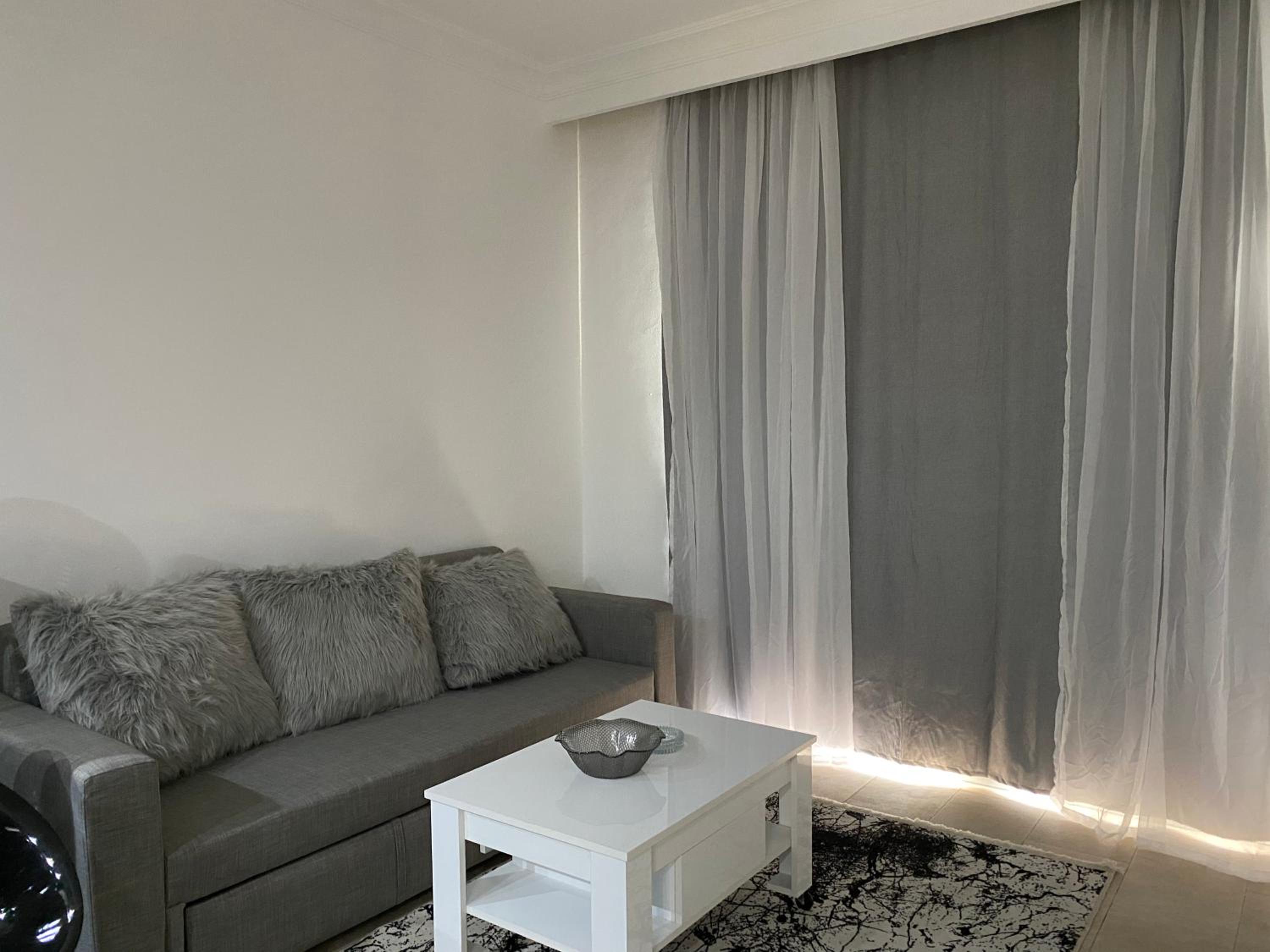 Luxus Designer Apartment in Sunny Lakes 2 ganz nah am Zentrum Naama Bay 75 m2 direkt am Pool - 2 Bakone Obergeschoss bis zu 5 Personen buchbar