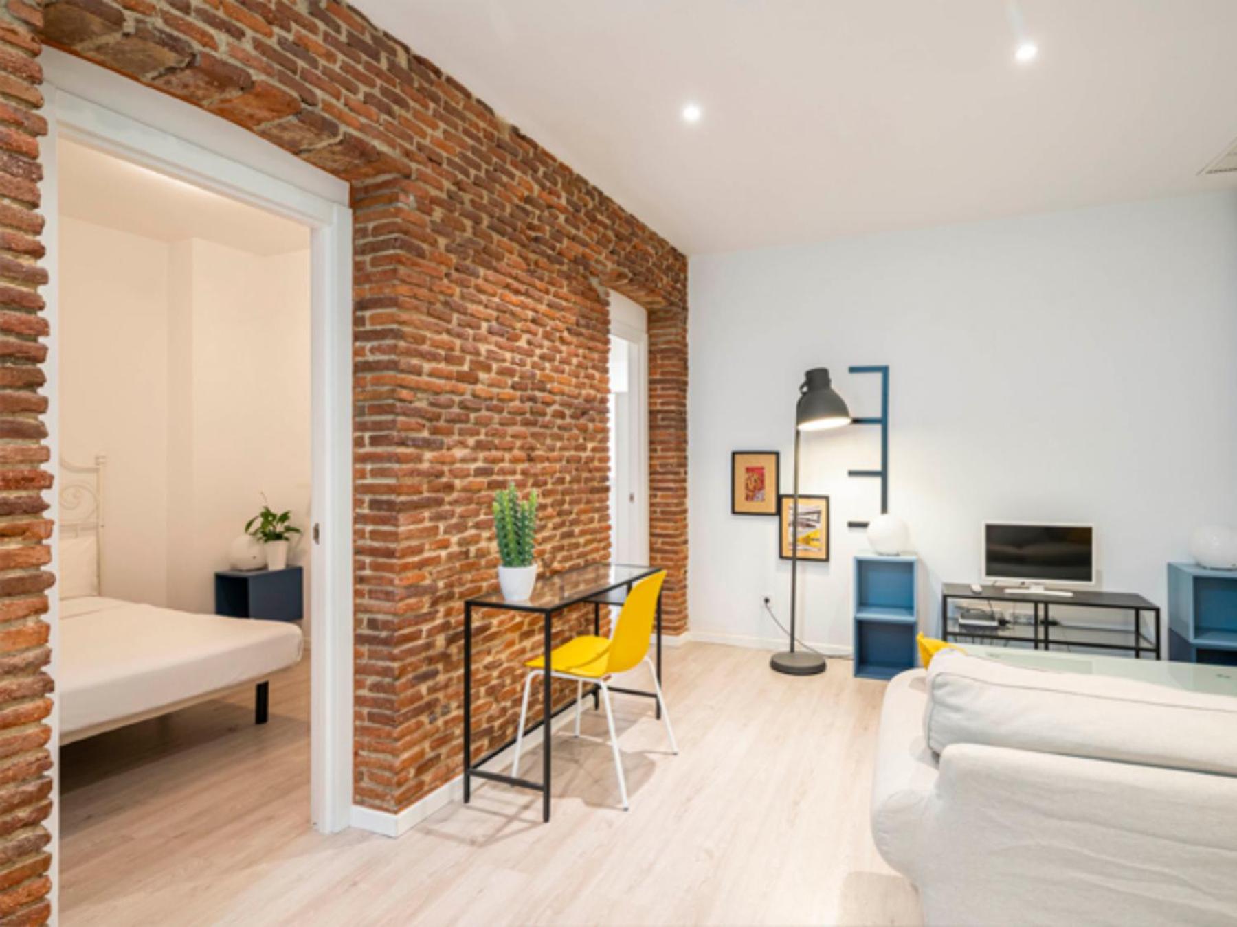 2 bedroom flat in La Latina-CARN view 5
