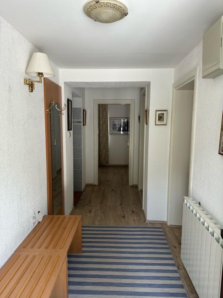 Apartments Jezerce 28