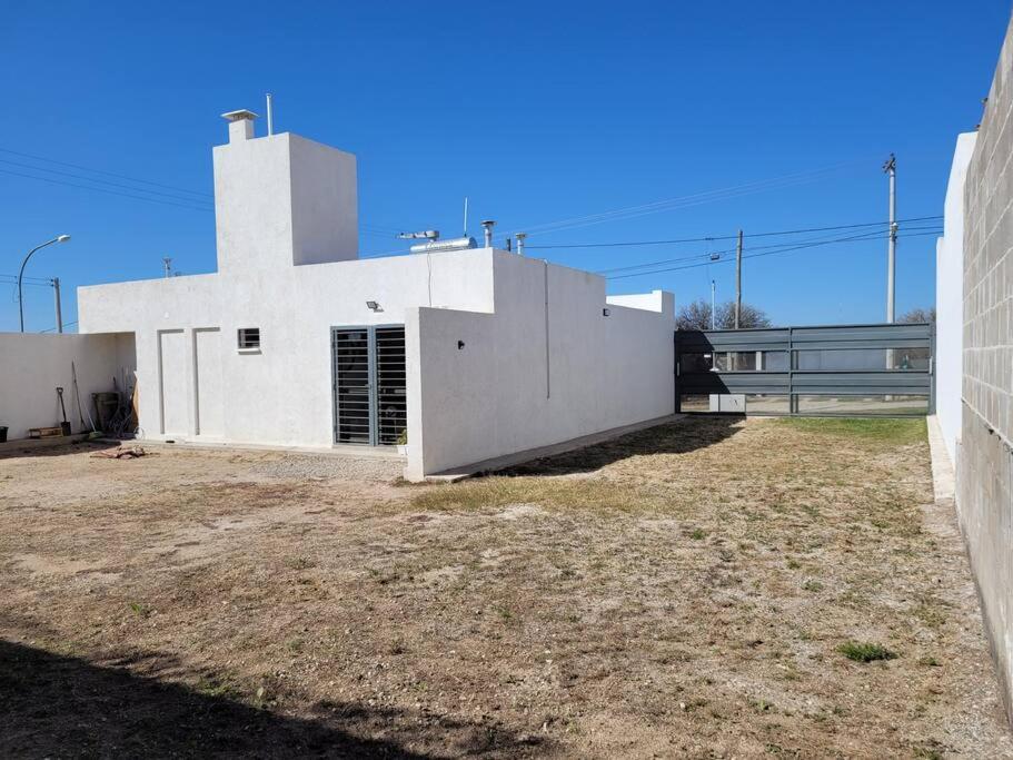 Casa Amplia y Tranquila con Garage