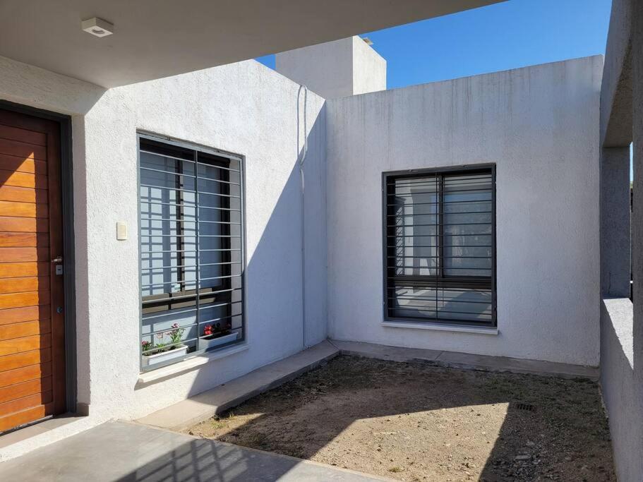 Casa Amplia y Tranquila con Garage