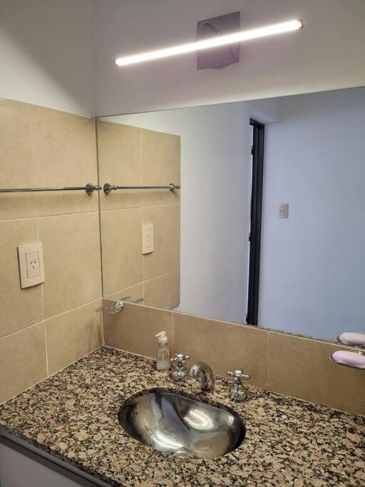 Casa Amplia y Tranquila con Garage
