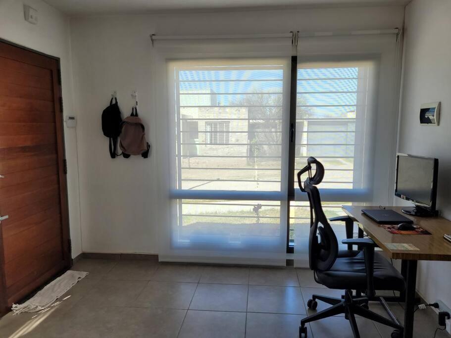 Casa Amplia y Tranquila con Garage