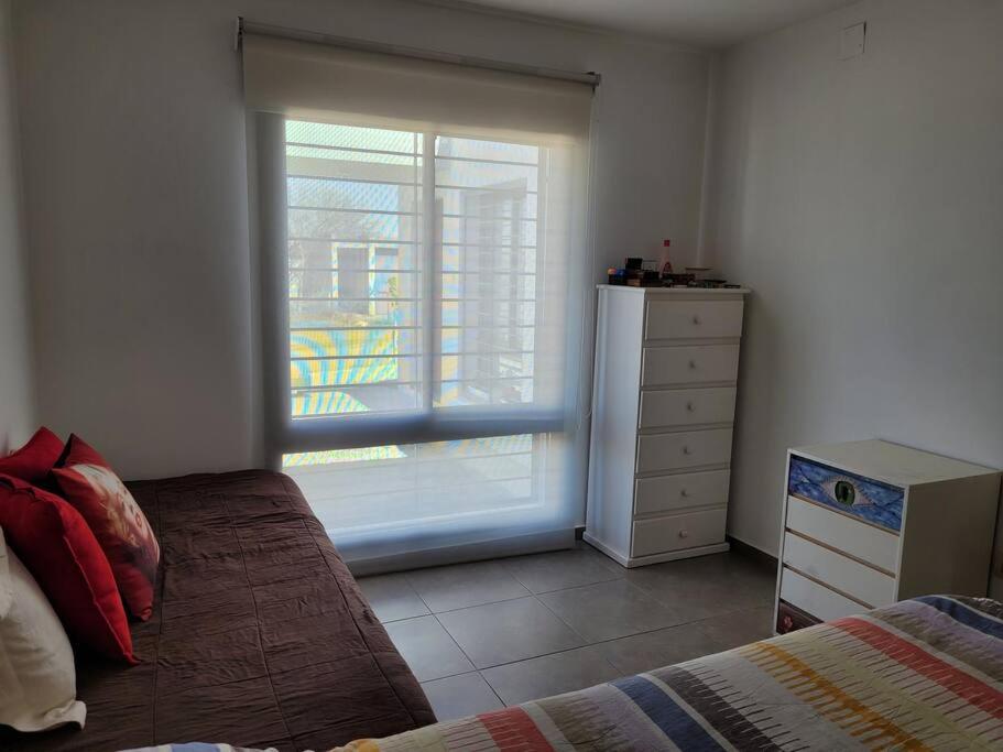 Casa Amplia y Tranquila con Garage