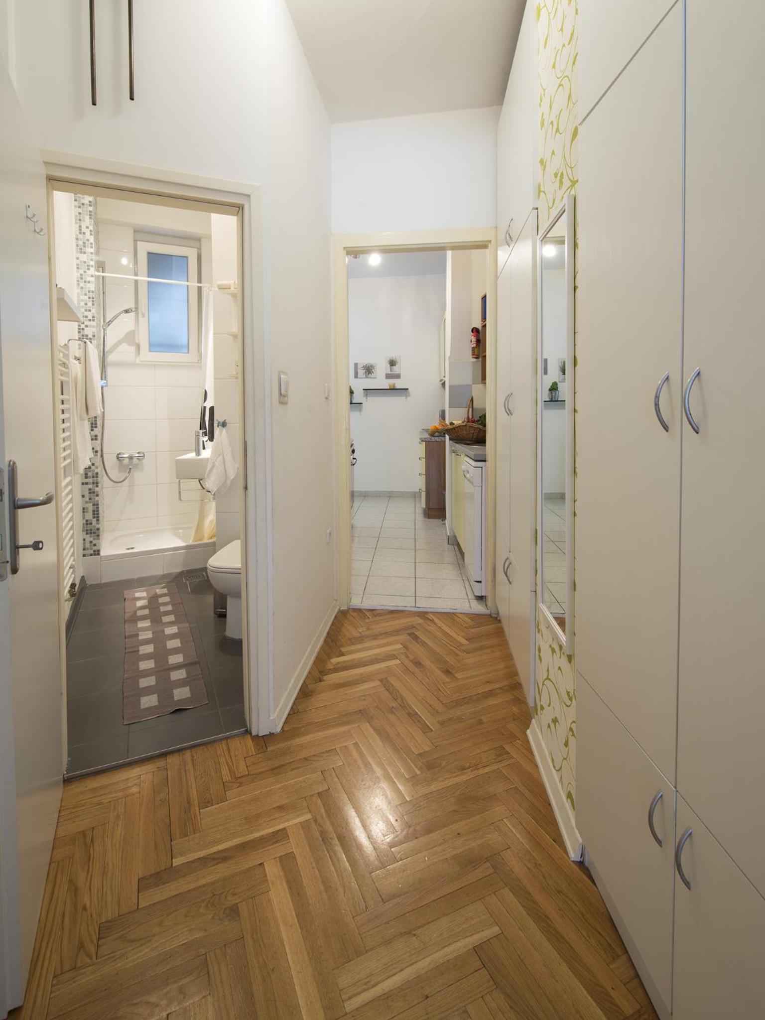 Main Square Apartment