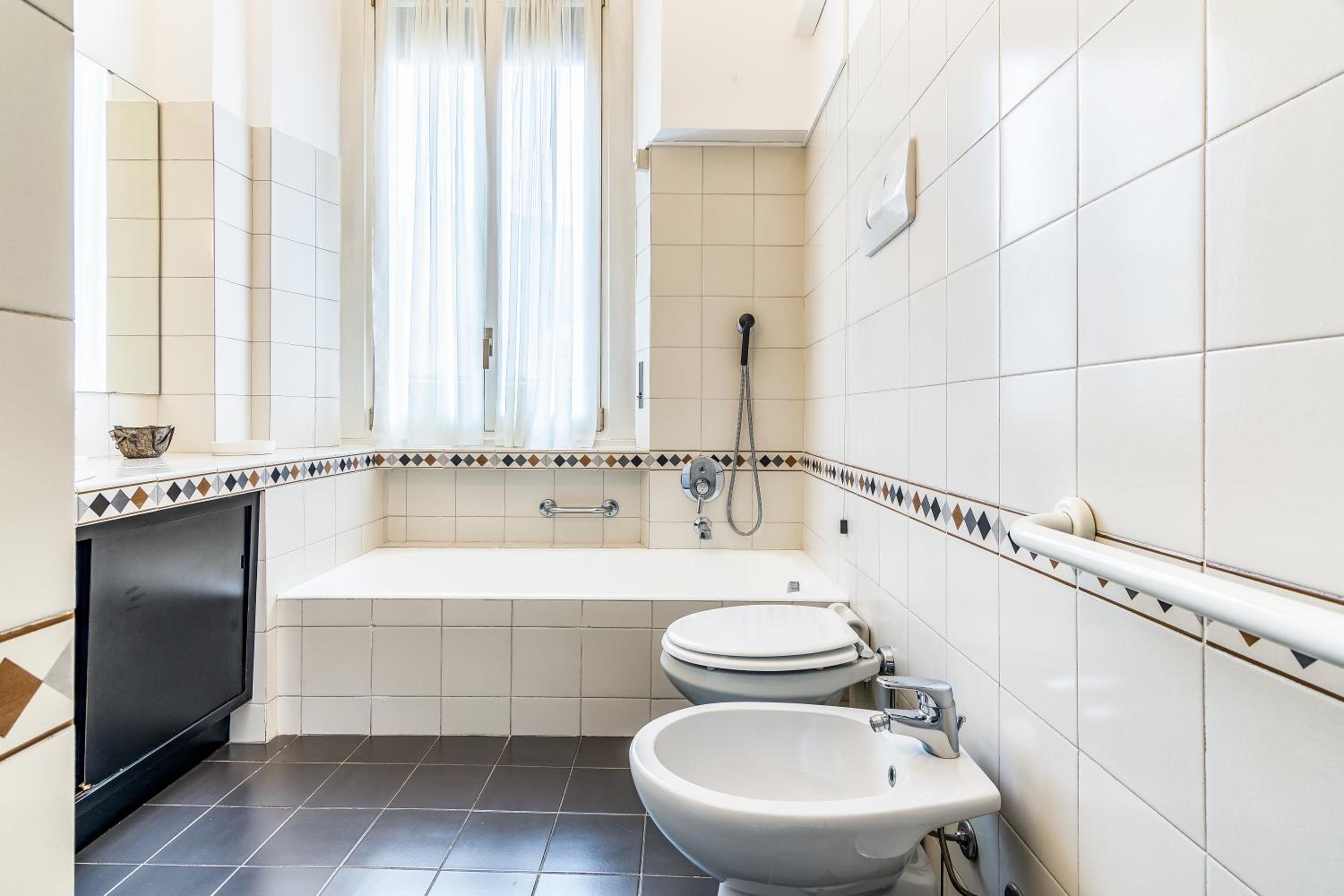 Huge Center Milan Guastalla Gardens 8PAX