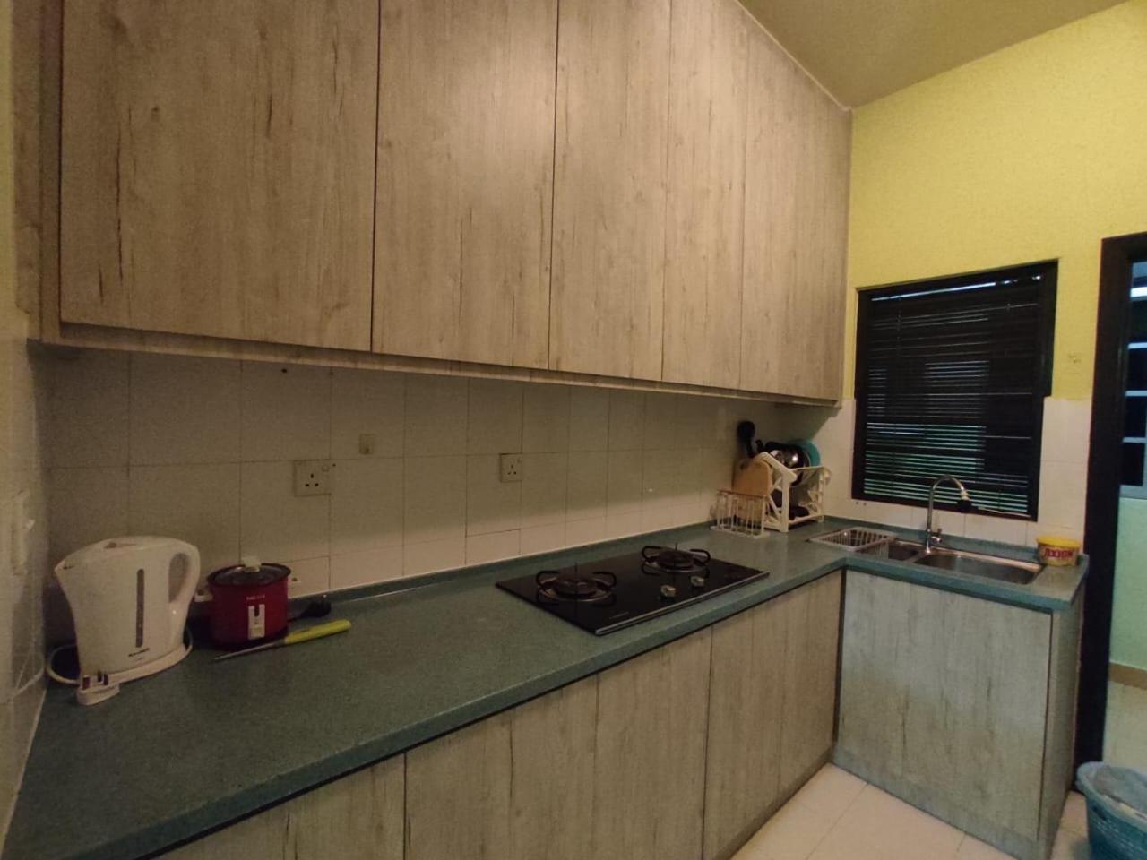 Acuk Stay - Seri Maya Condo Homestay