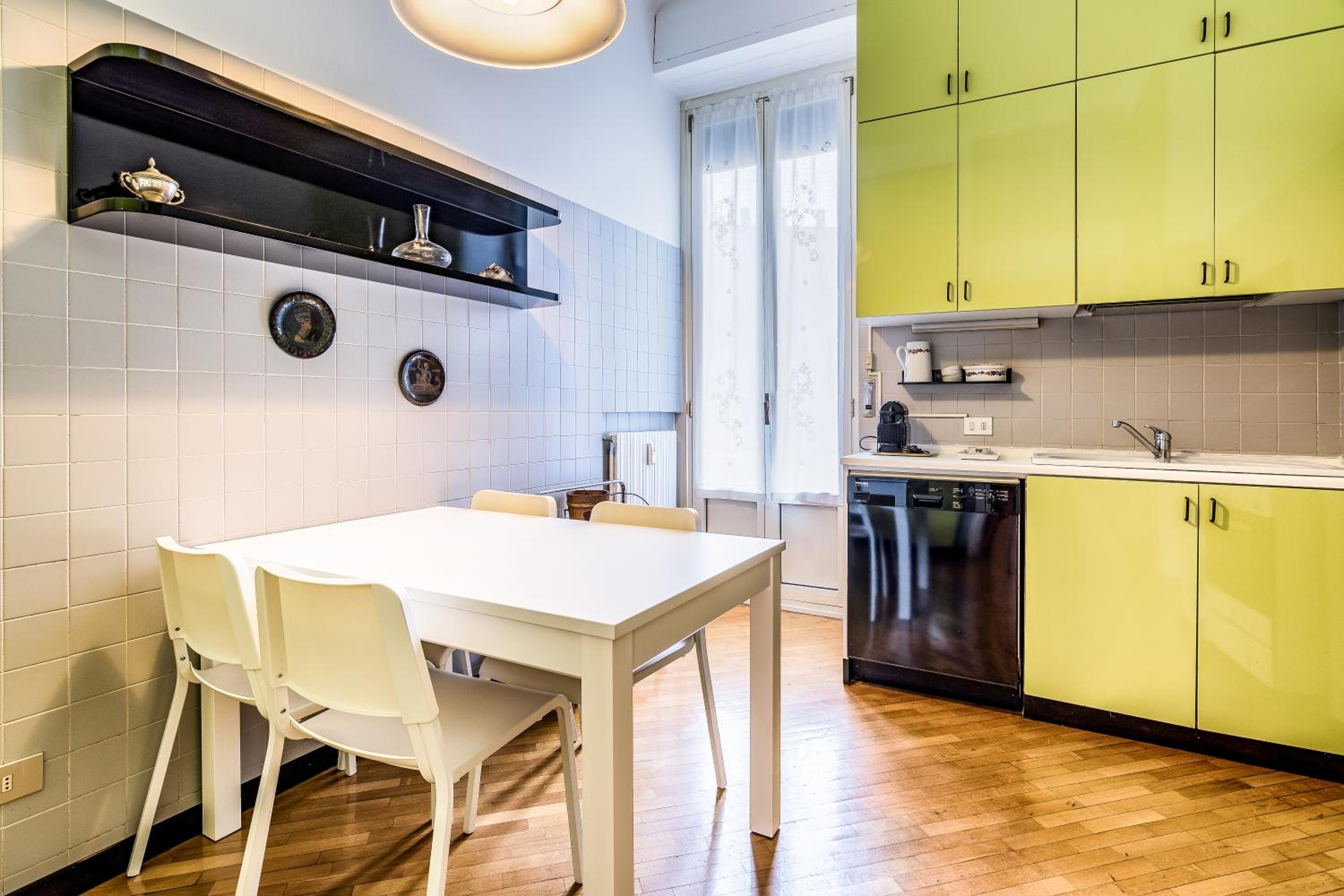 Huge Center Milan Guastalla Gardens 8PAX