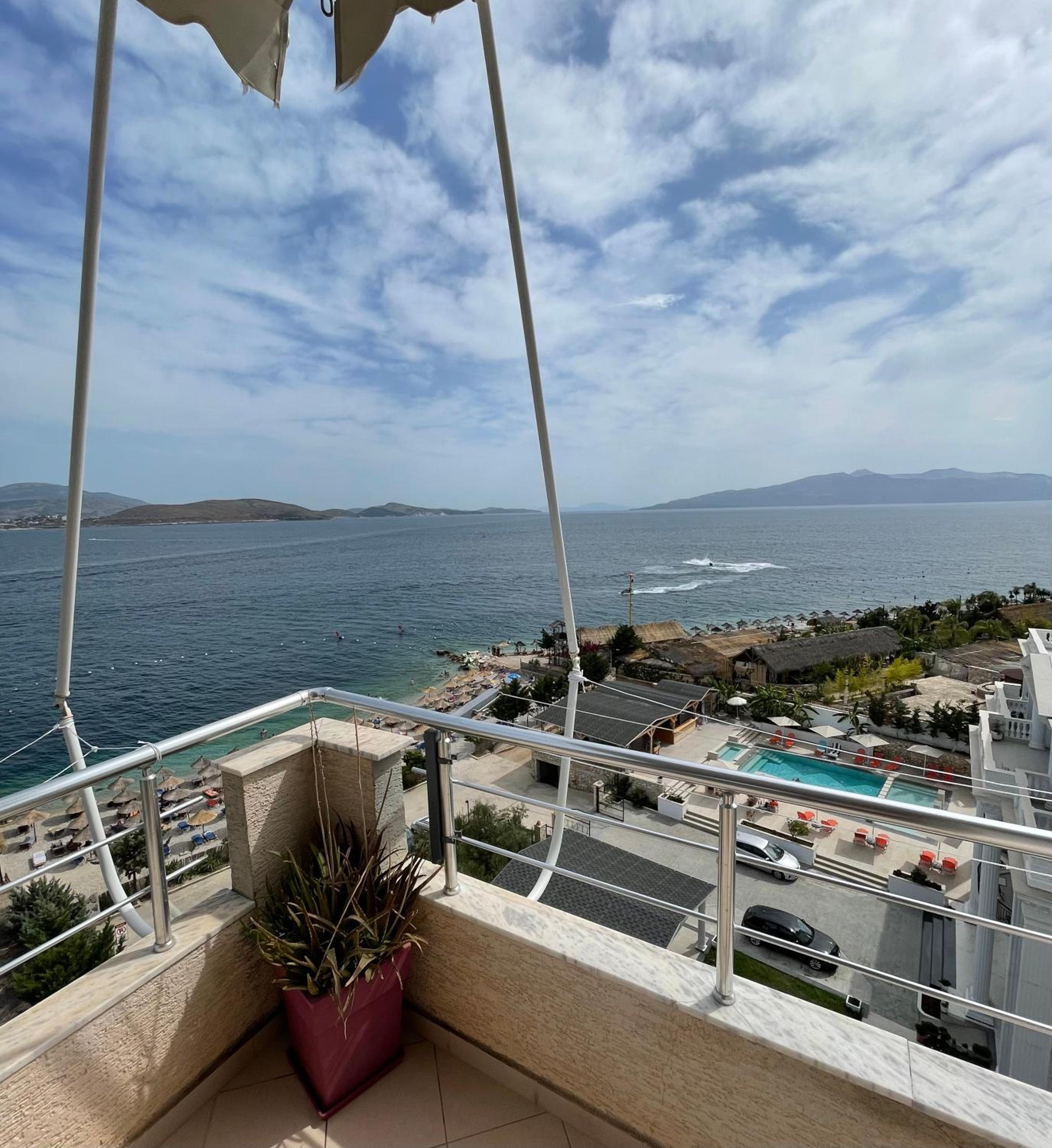 Port Side Sarande