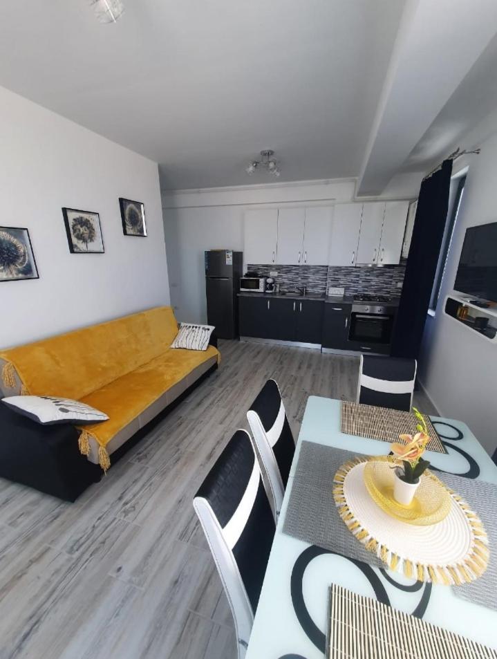 Amira Apartment
